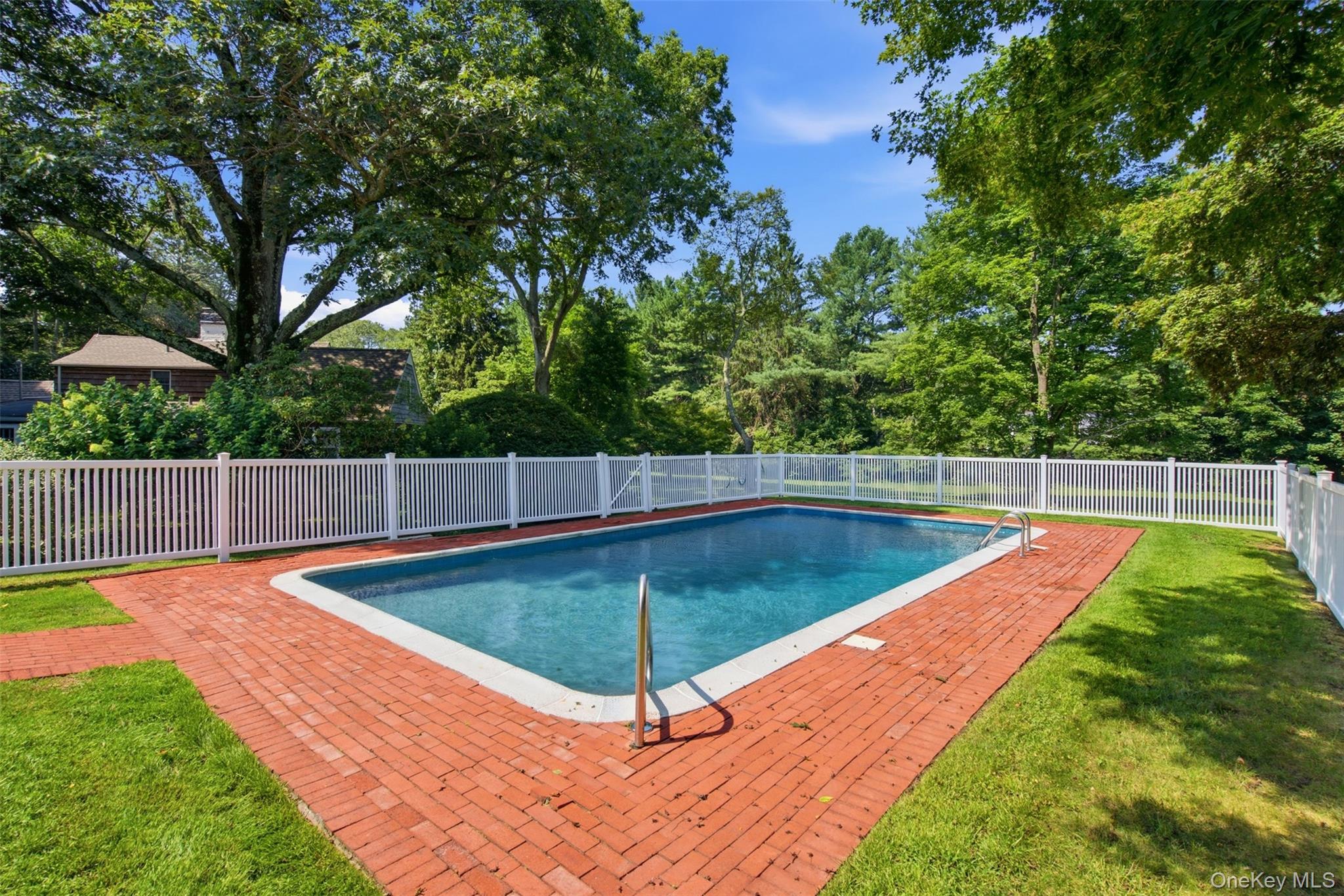 1936 Midlane Property Photo 30