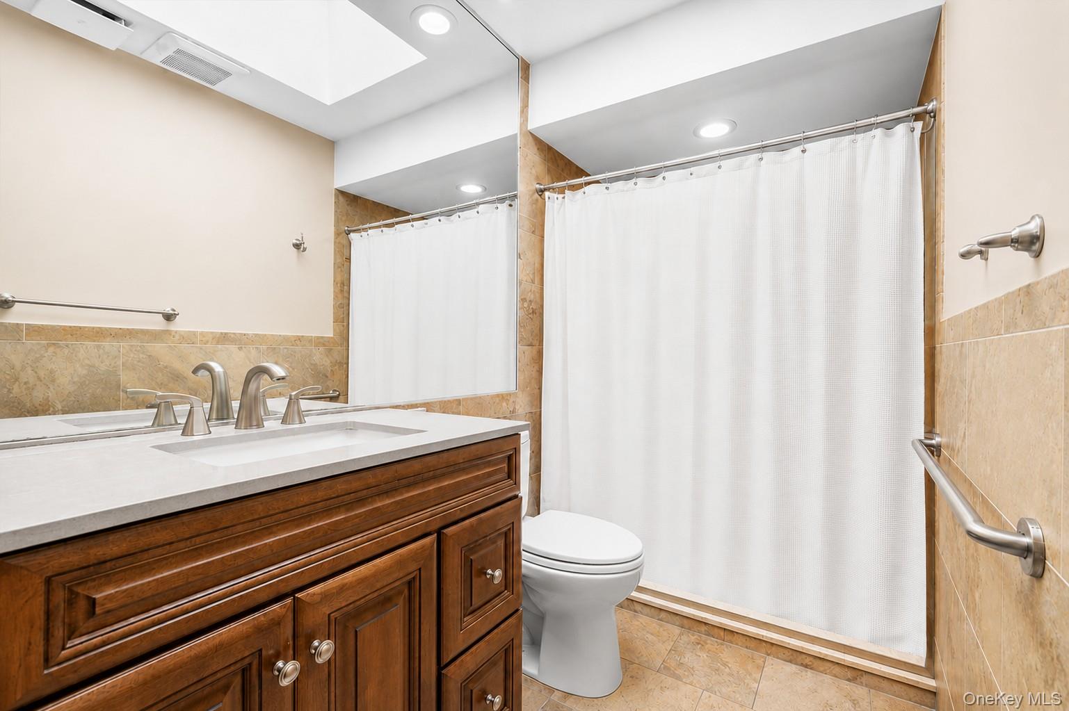 51 Longworth Avenue Property Photo 19