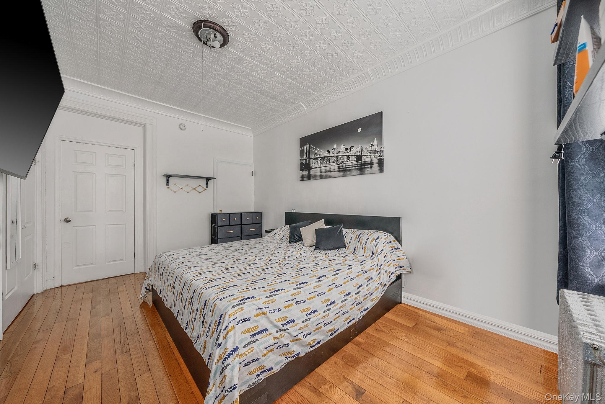 283 Wyckoff Avenue Property Photo 7