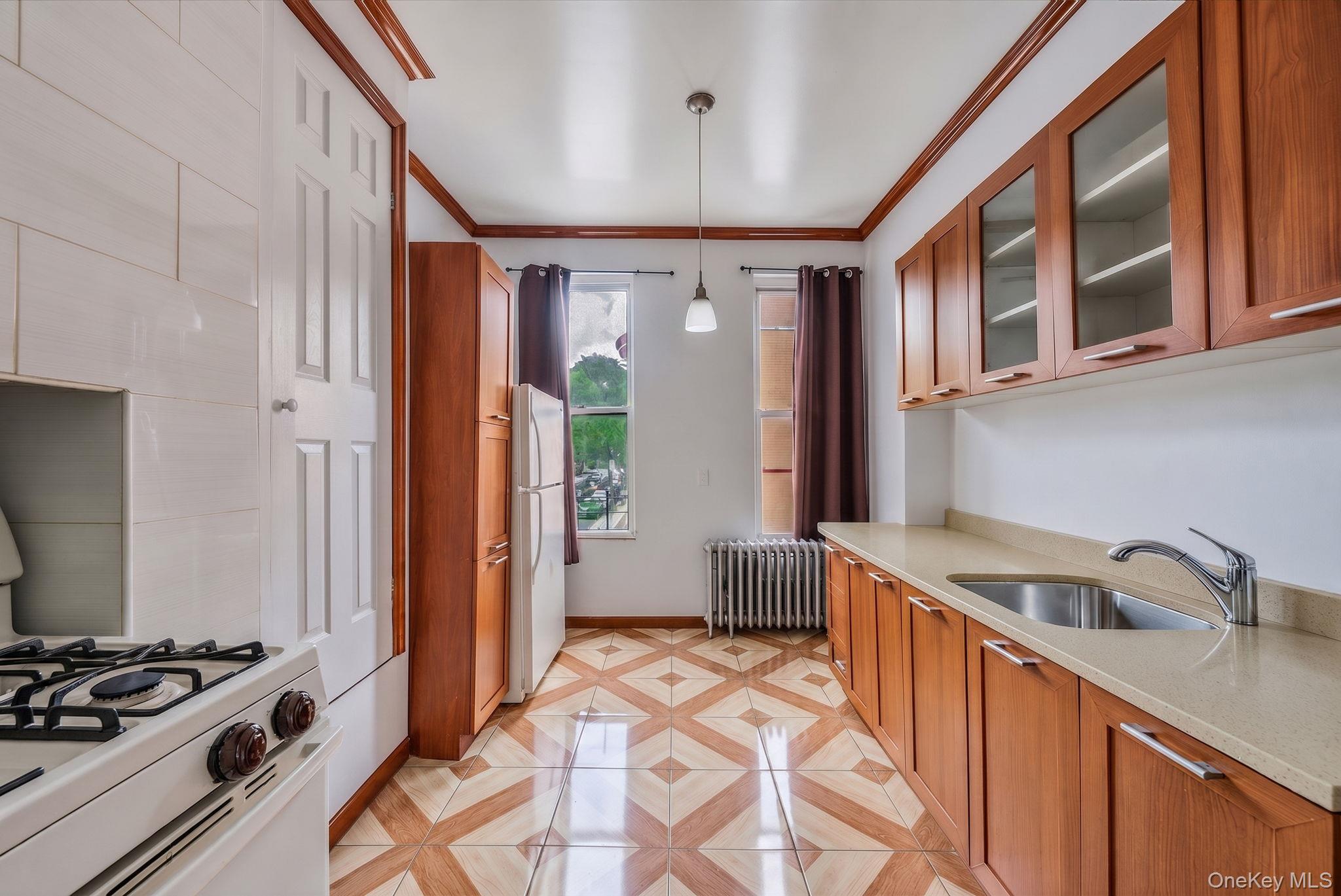 283 Wyckoff Avenue Property Photo 8