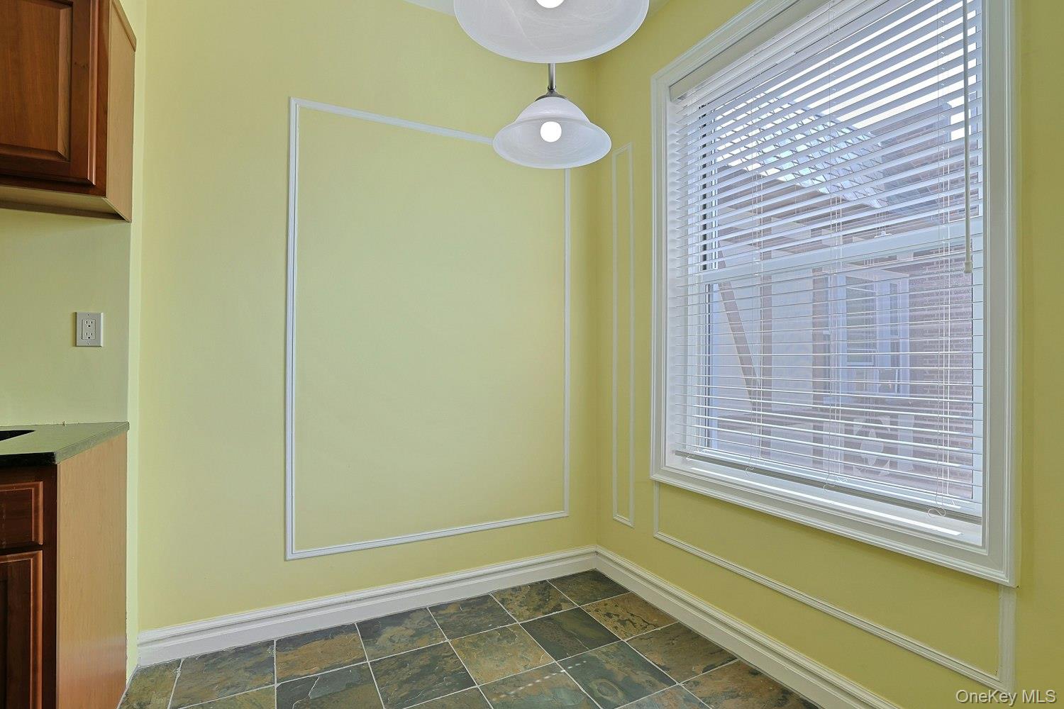 1470 Midland Ave 5l Property Photo 12