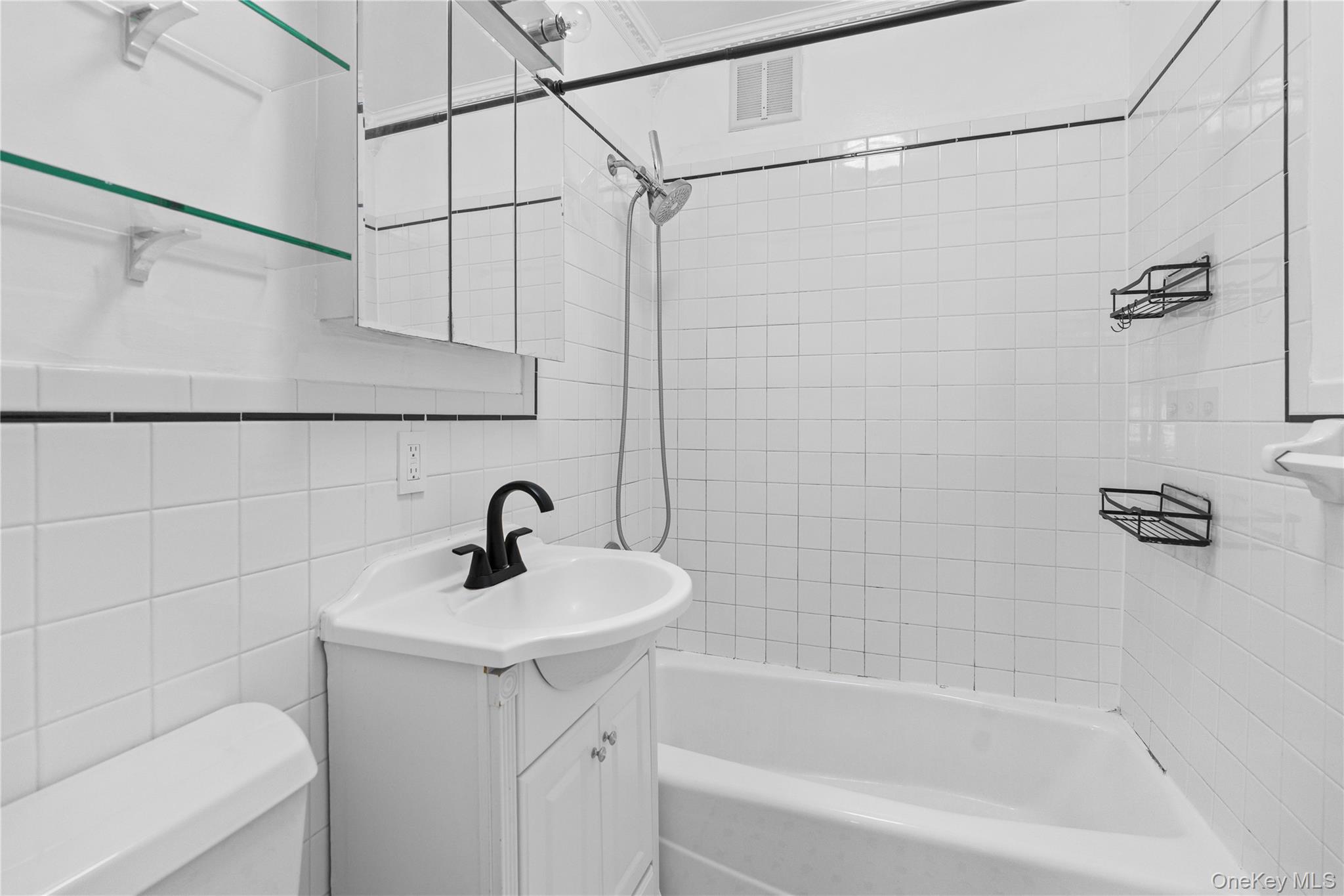 68 E Hartsdale Avenue 5d Property Photo 16