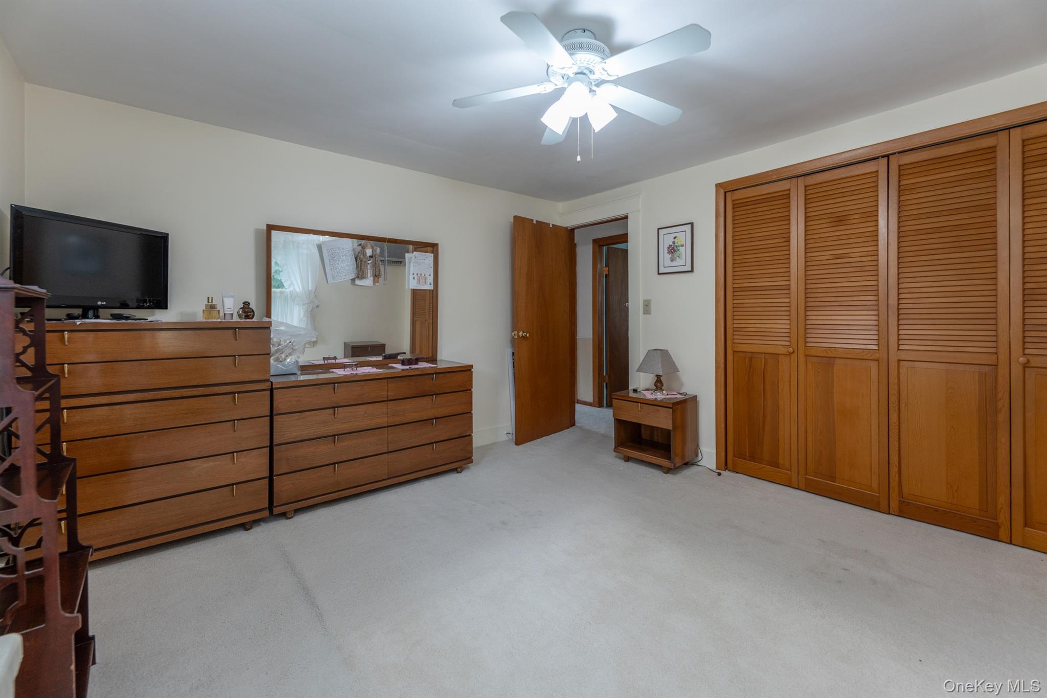 284 Clifton Avenue Property Photo 18