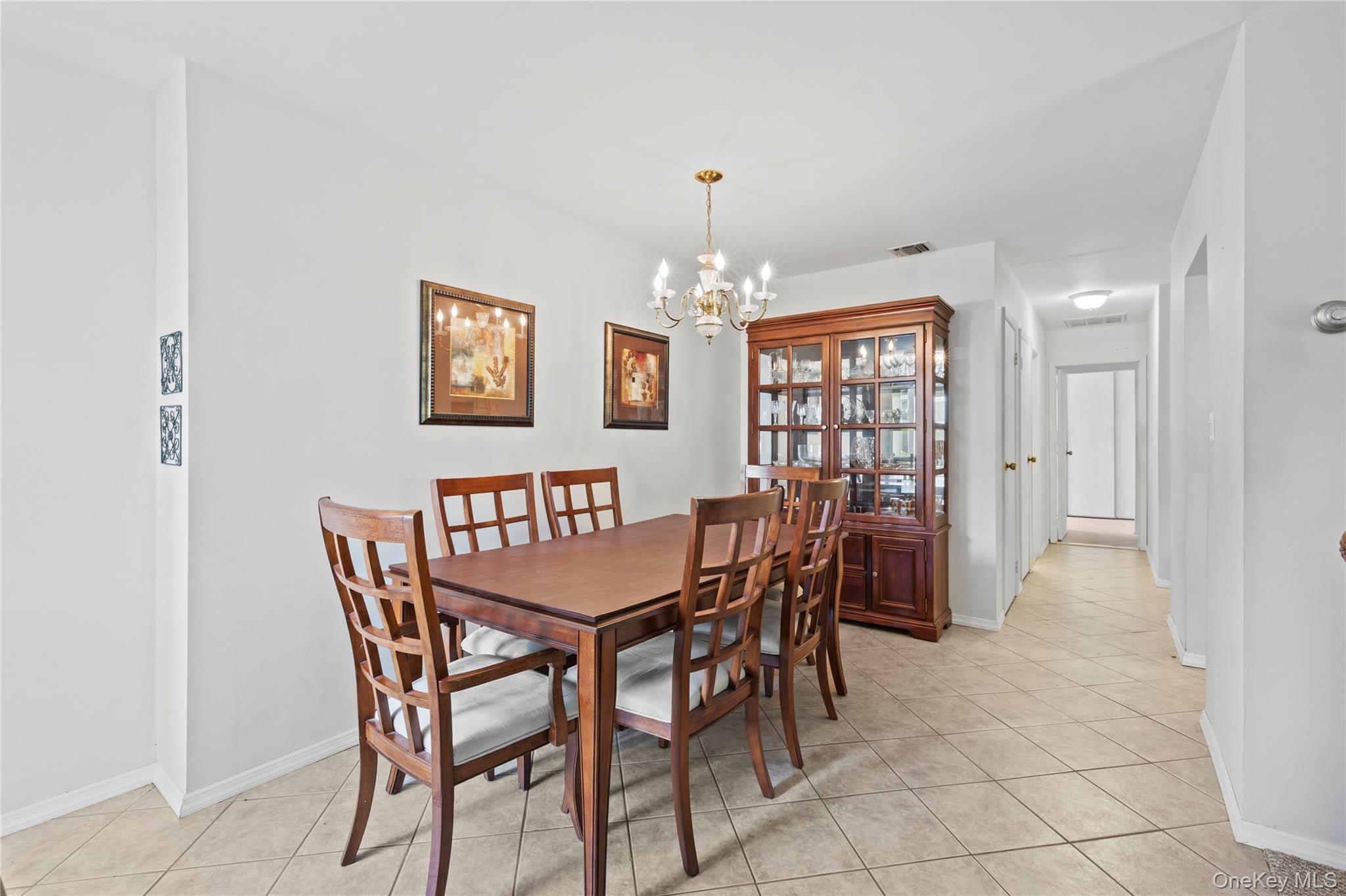 302 Bentley Court Property Photo 13
