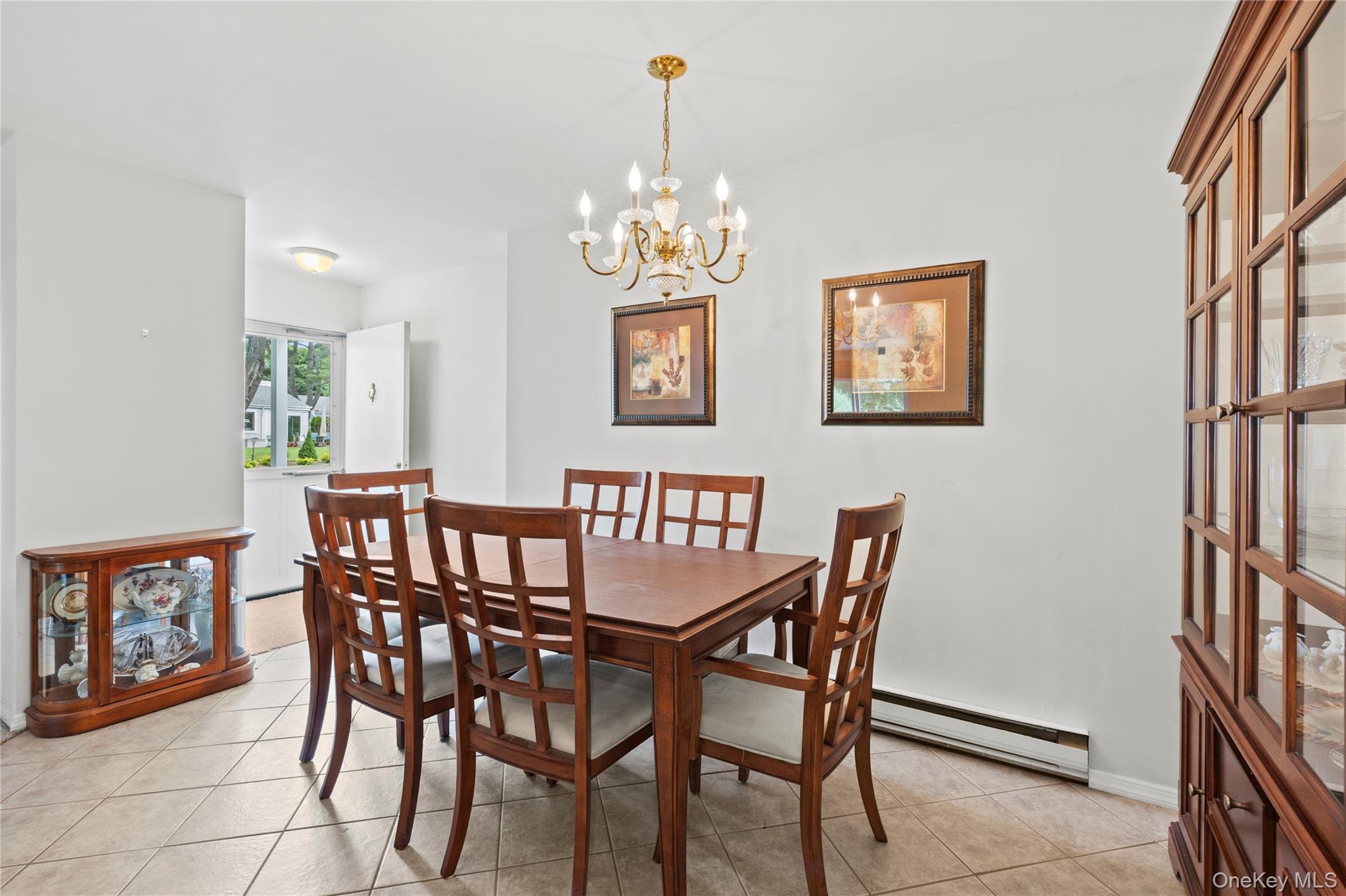 302 Bentley Court Property Photo 14