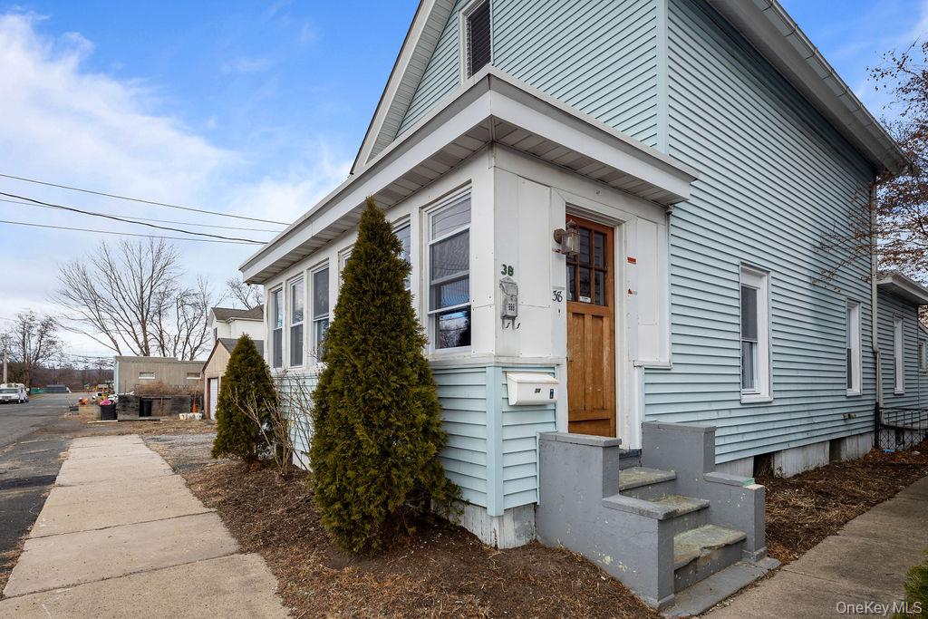 38 Cosgrove Avenue Property Photo 2
