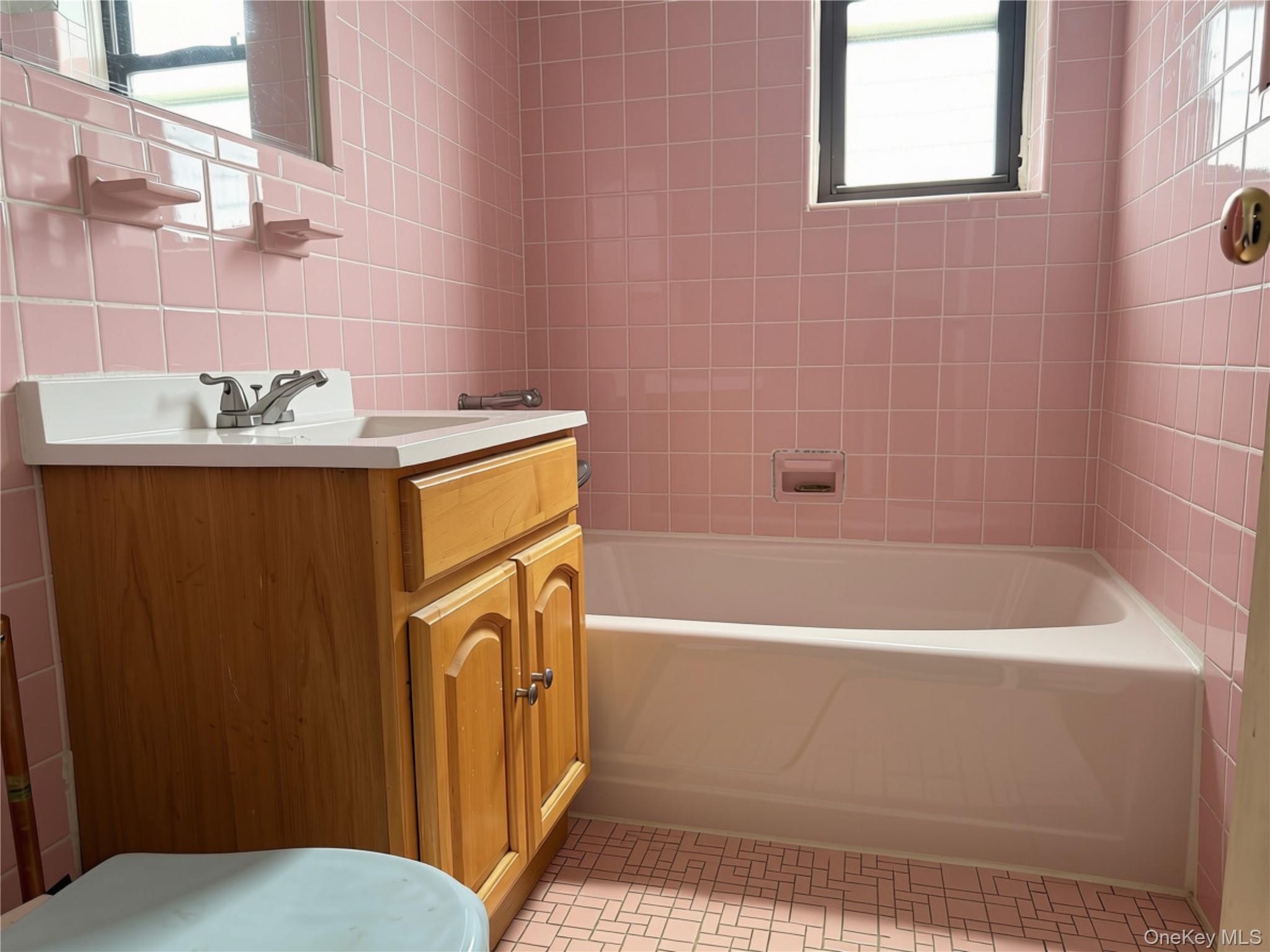 91-15 Lamont Avenue 7j Property Photo 6