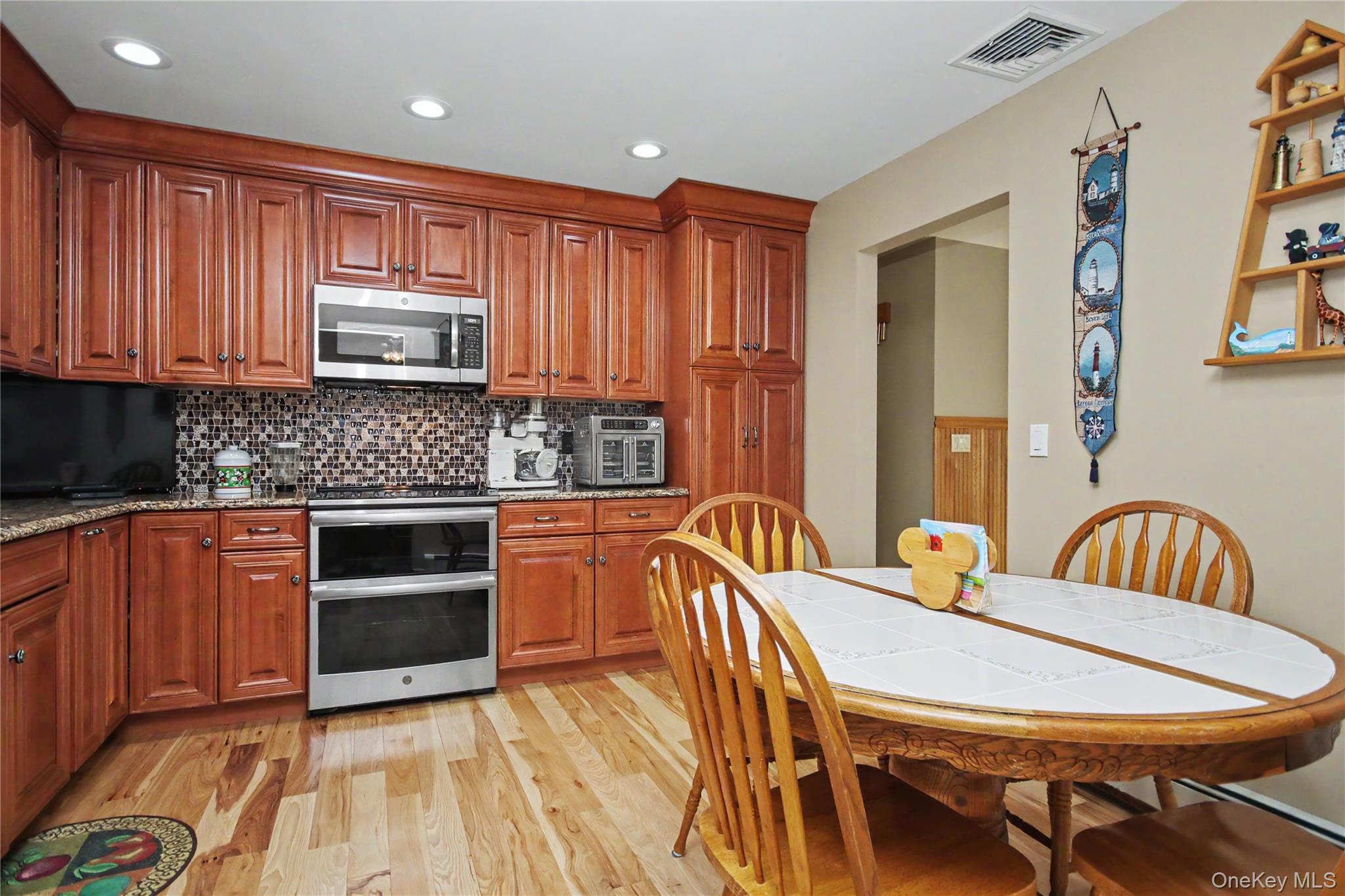 17 Scotsdale Road Property Photo 13