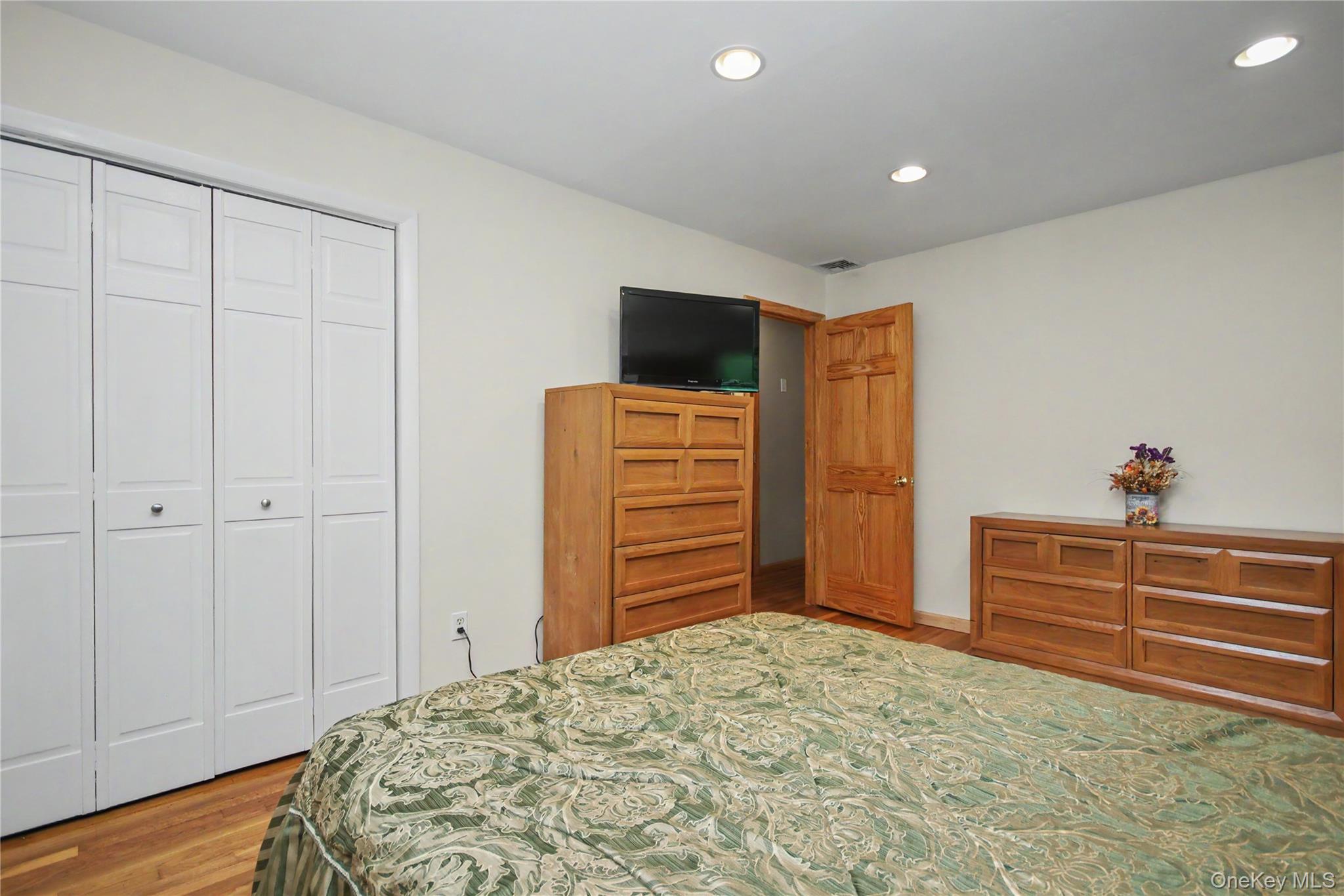 17 Scotsdale Road Property Photo 17