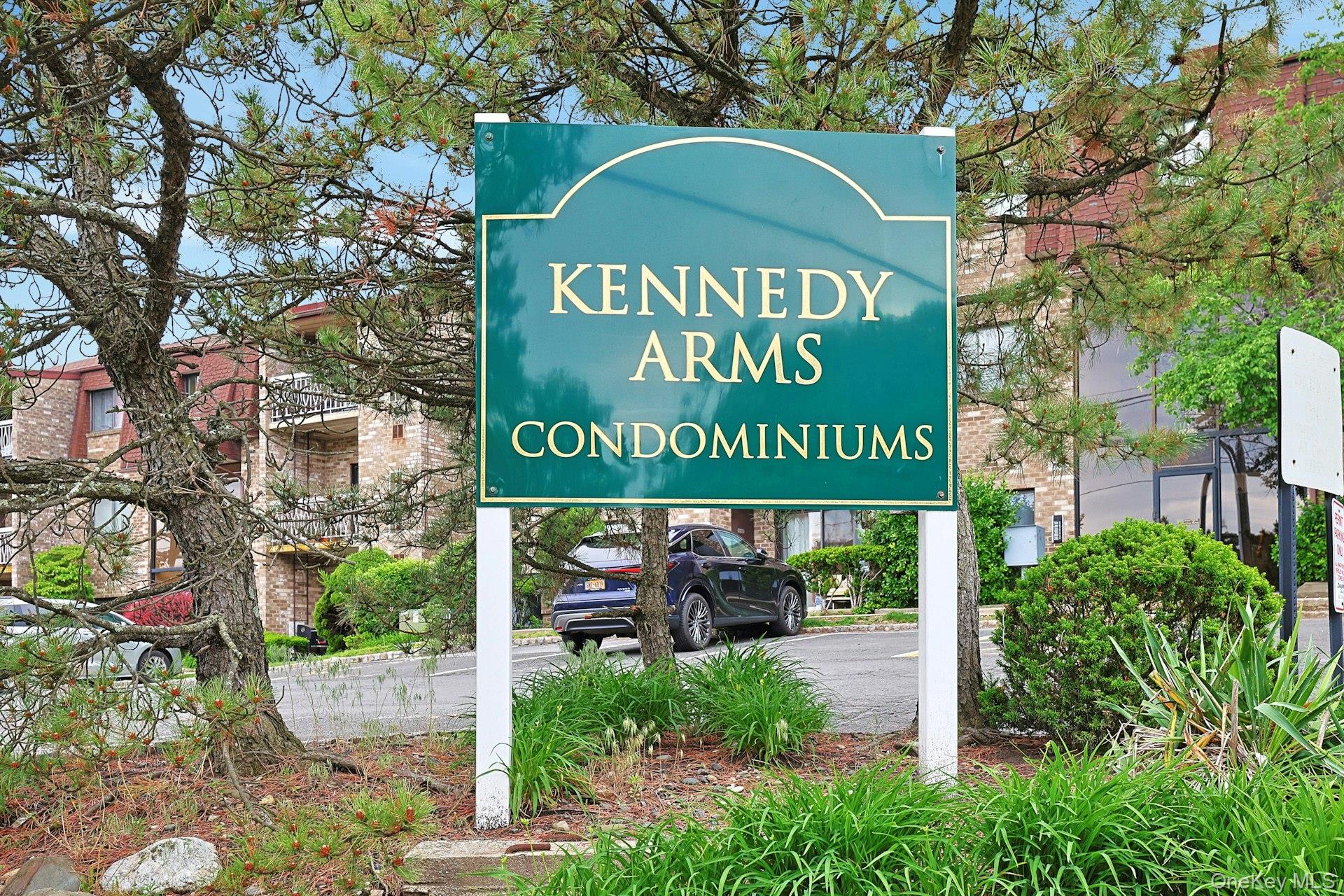 214 Kennedy Drive Property Photo 1