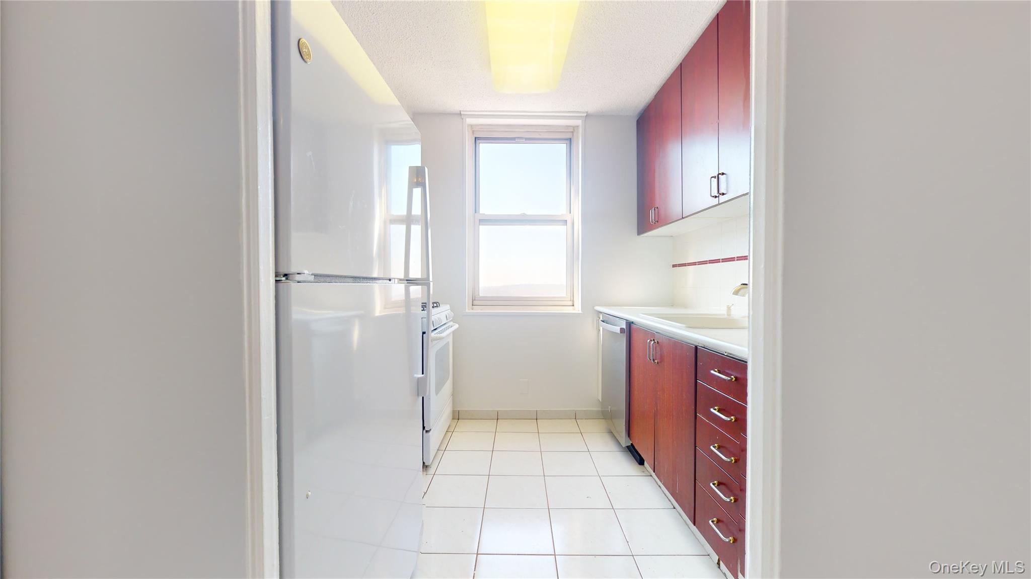 118-17 Union Turnpike 15f Property Photo 7