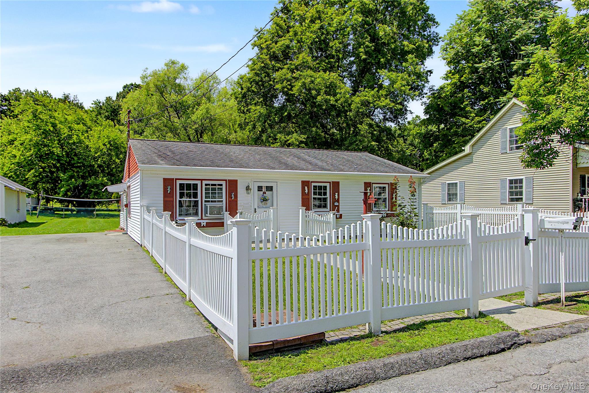 38 Seely Street Property Photo 3