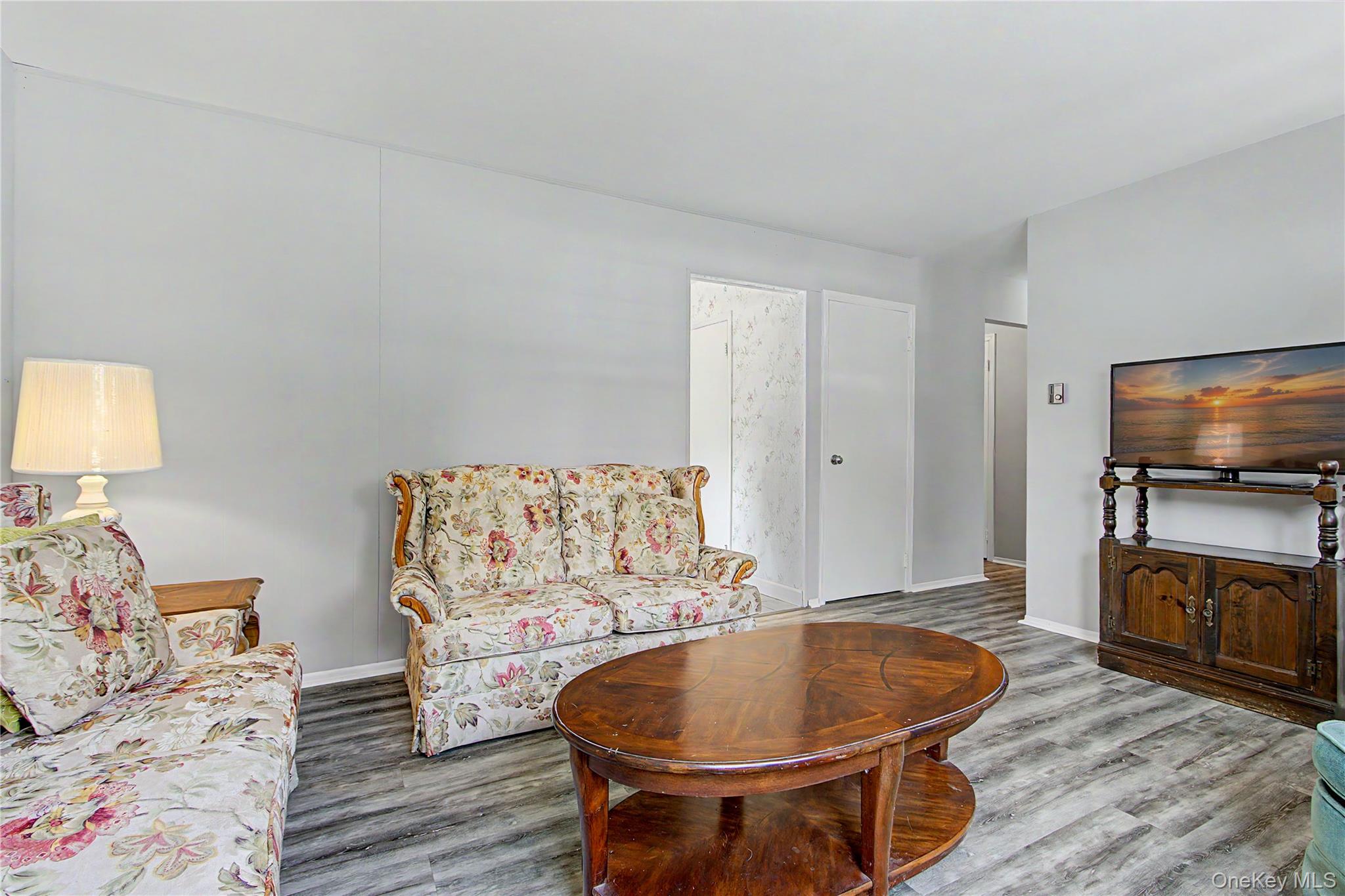 38 Seely Street Property Photo 8