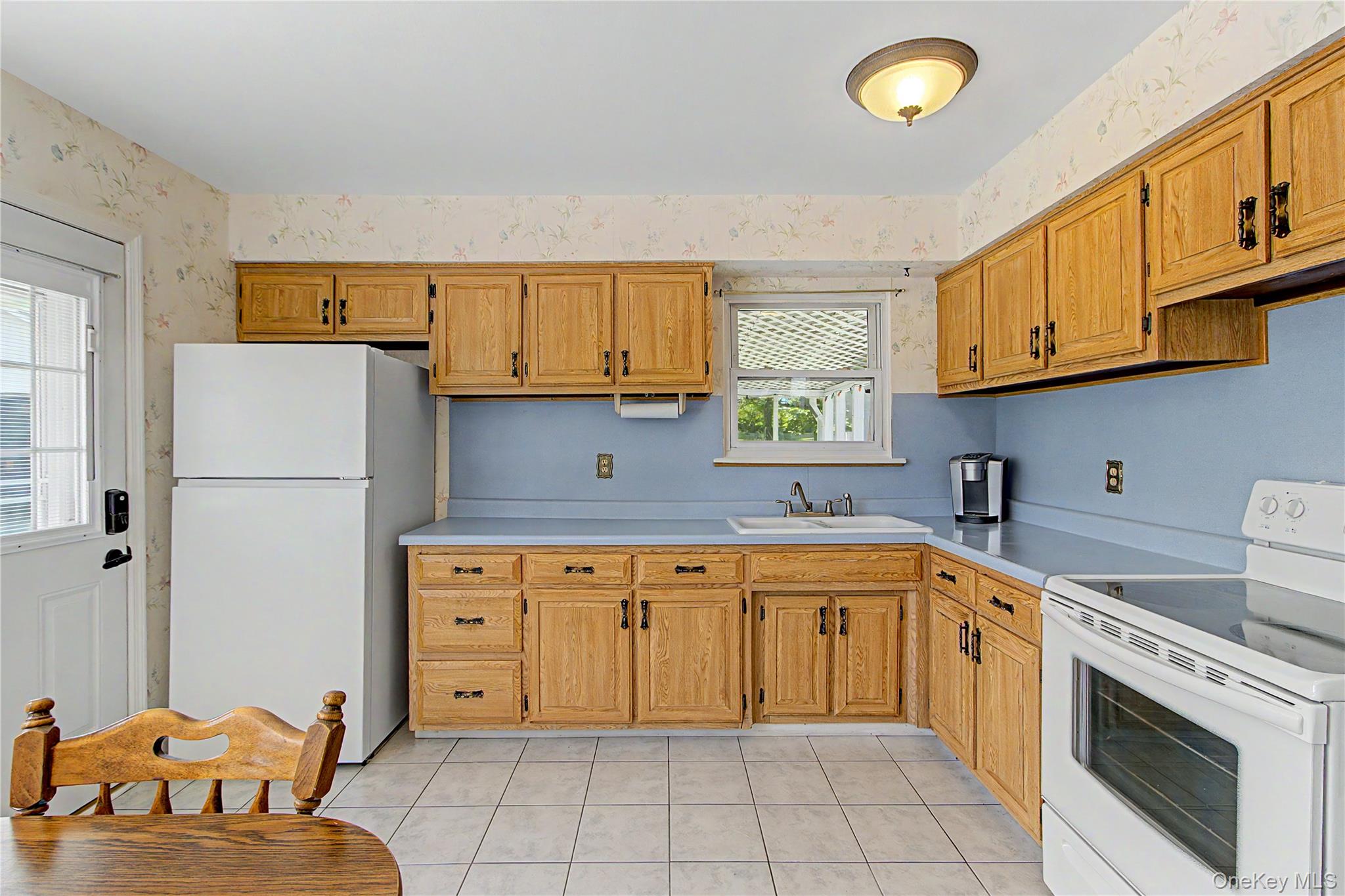 38 Seely Street Property Photo 9