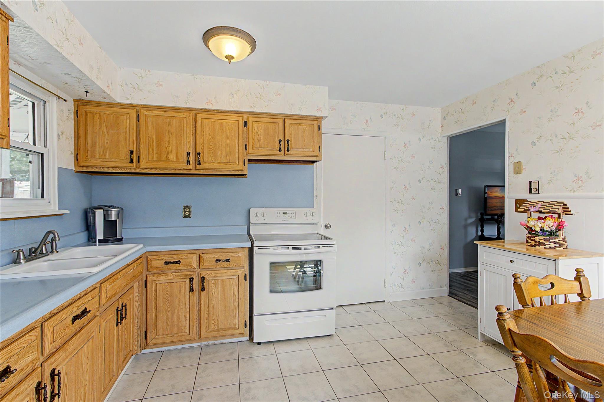 38 Seely Street Property Photo 11