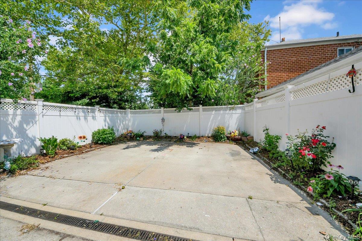 322 Logan Avenue Property Photo 26