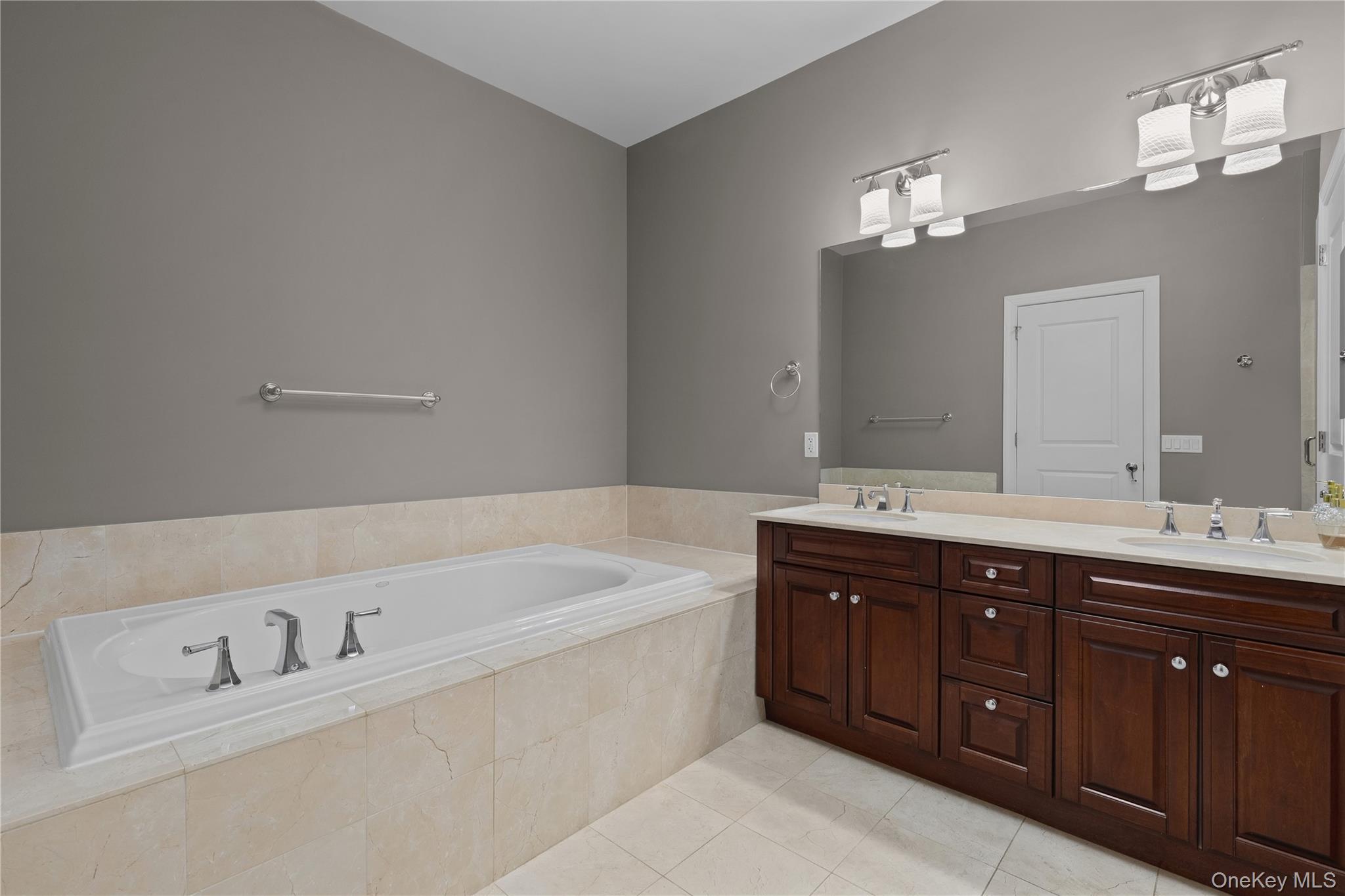 8 Gerber Court Property Photo 20