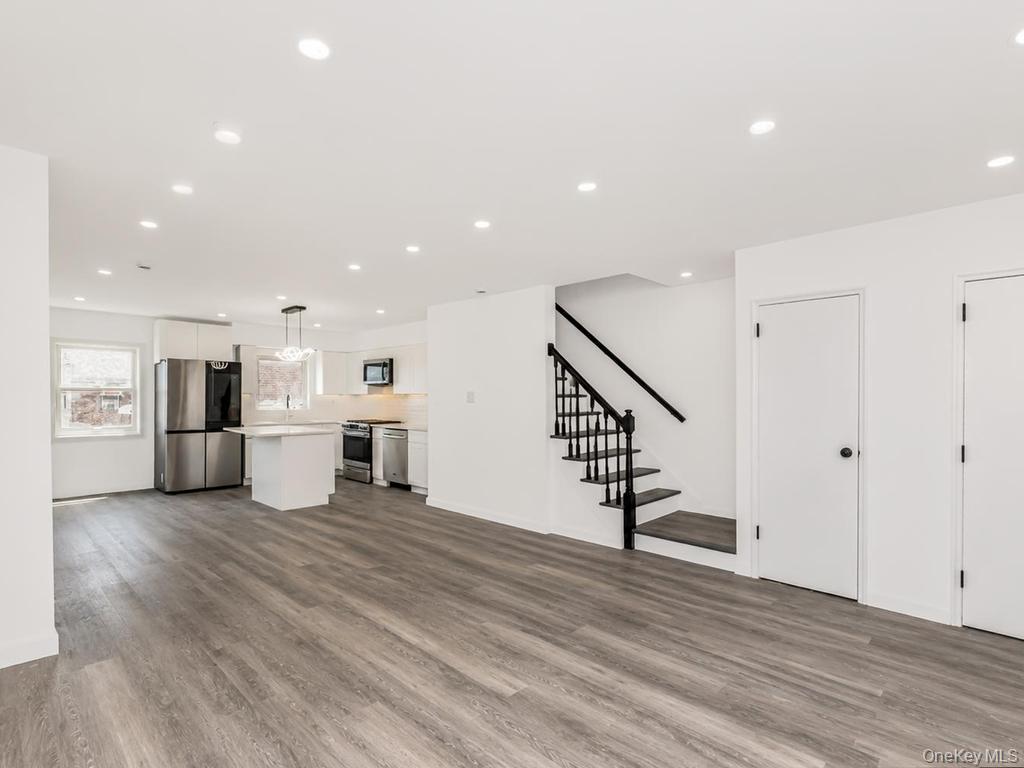 1066 E 219th Street Property Photo 4