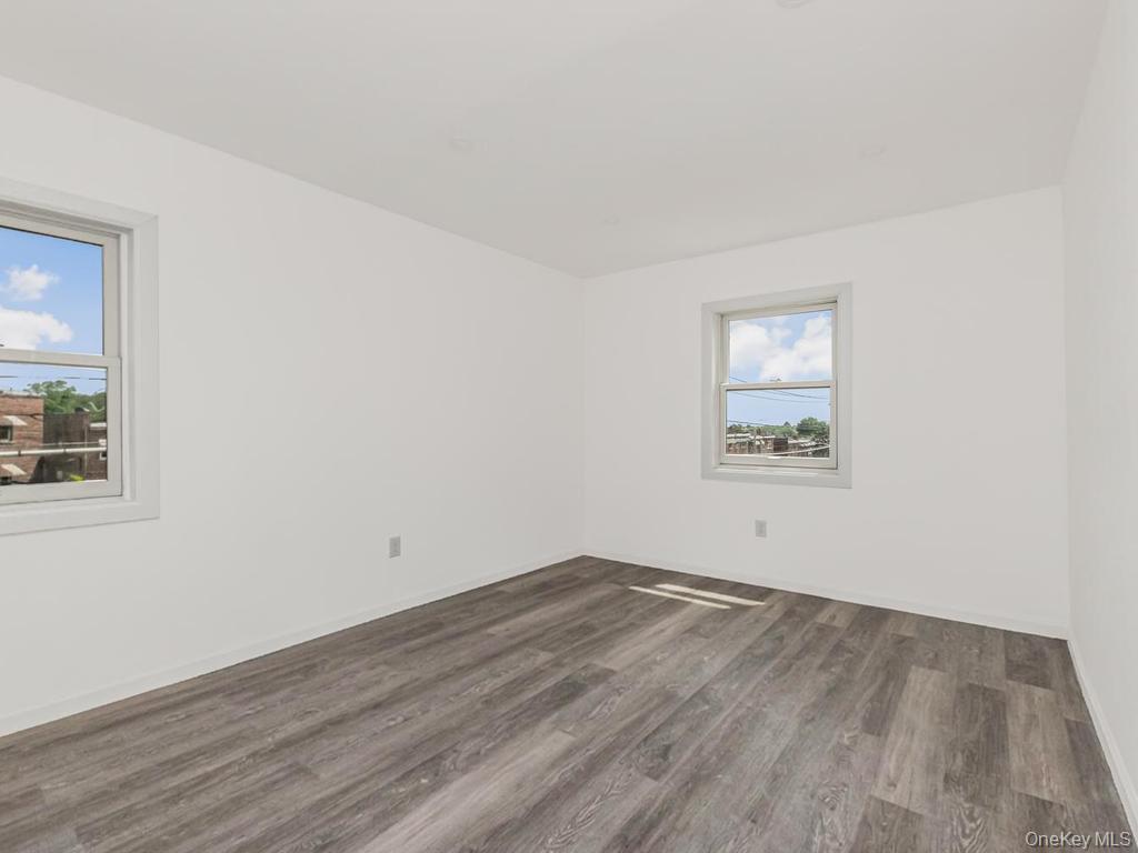 1066 E 219th Street Property Photo 14