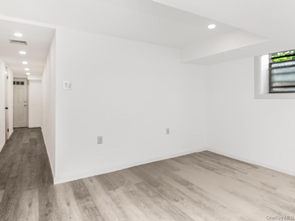 1066 E 219th Street Property Photo 23