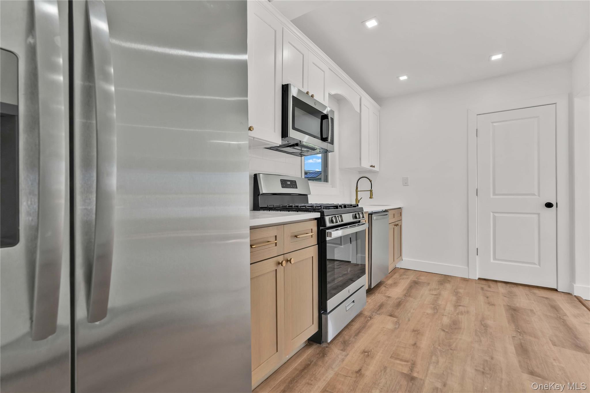 42 Satterie Avenue Property Photo 12