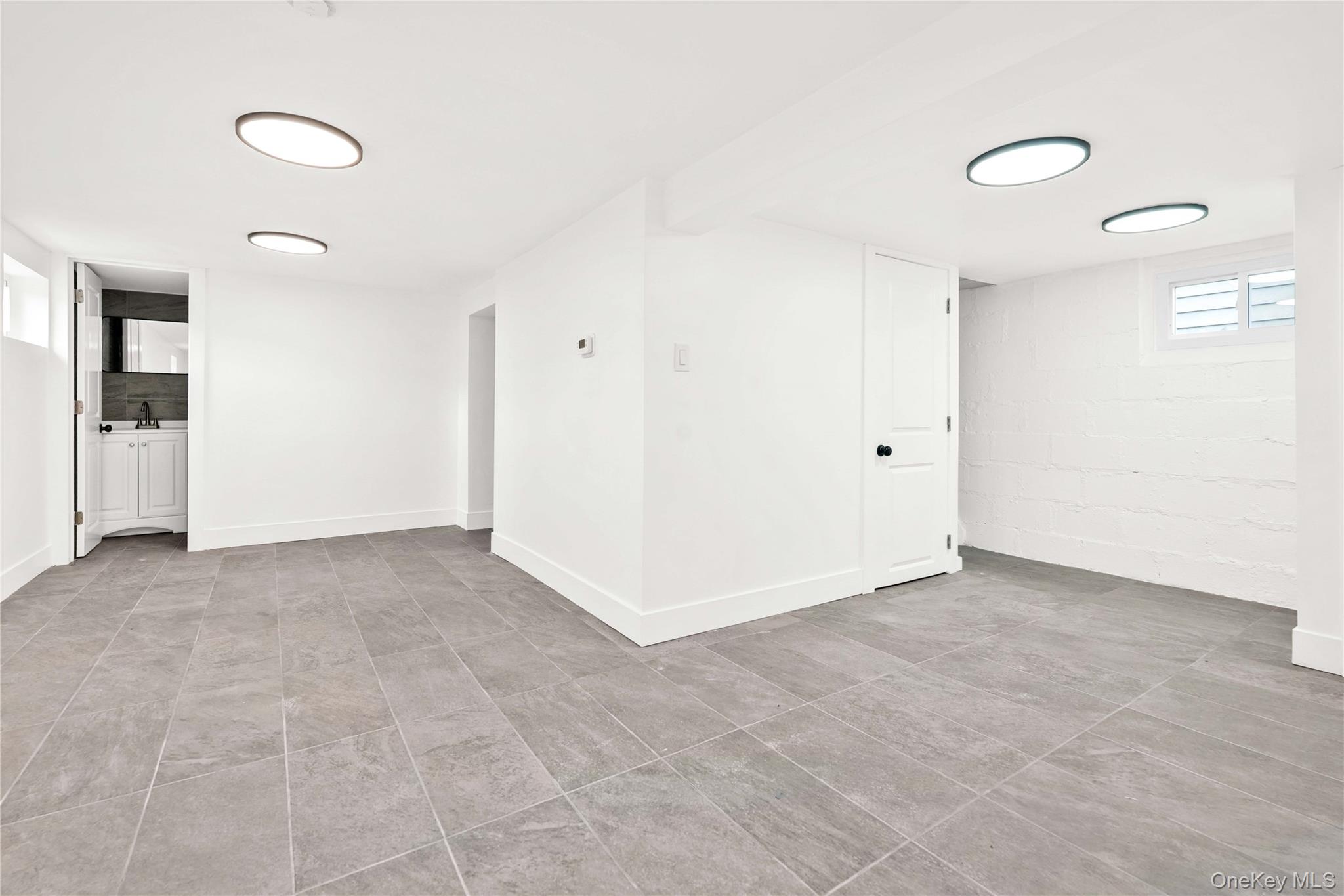 42 Satterie Avenue Property Photo 30