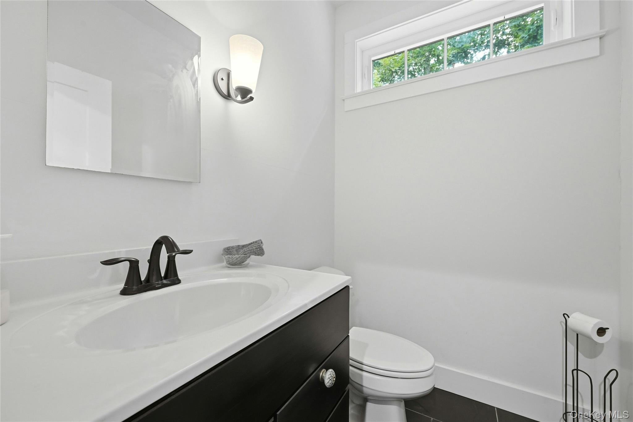 13595 Soundview Avenue Property Photo 9