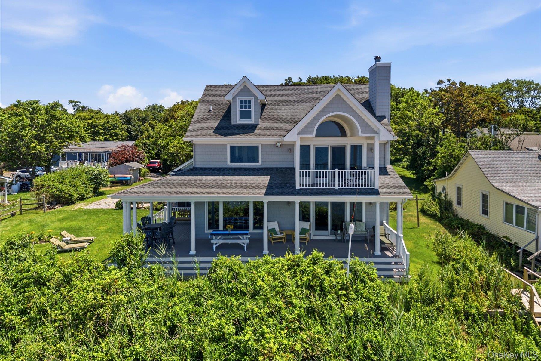 900 Sound Shore Road Property Photo 2