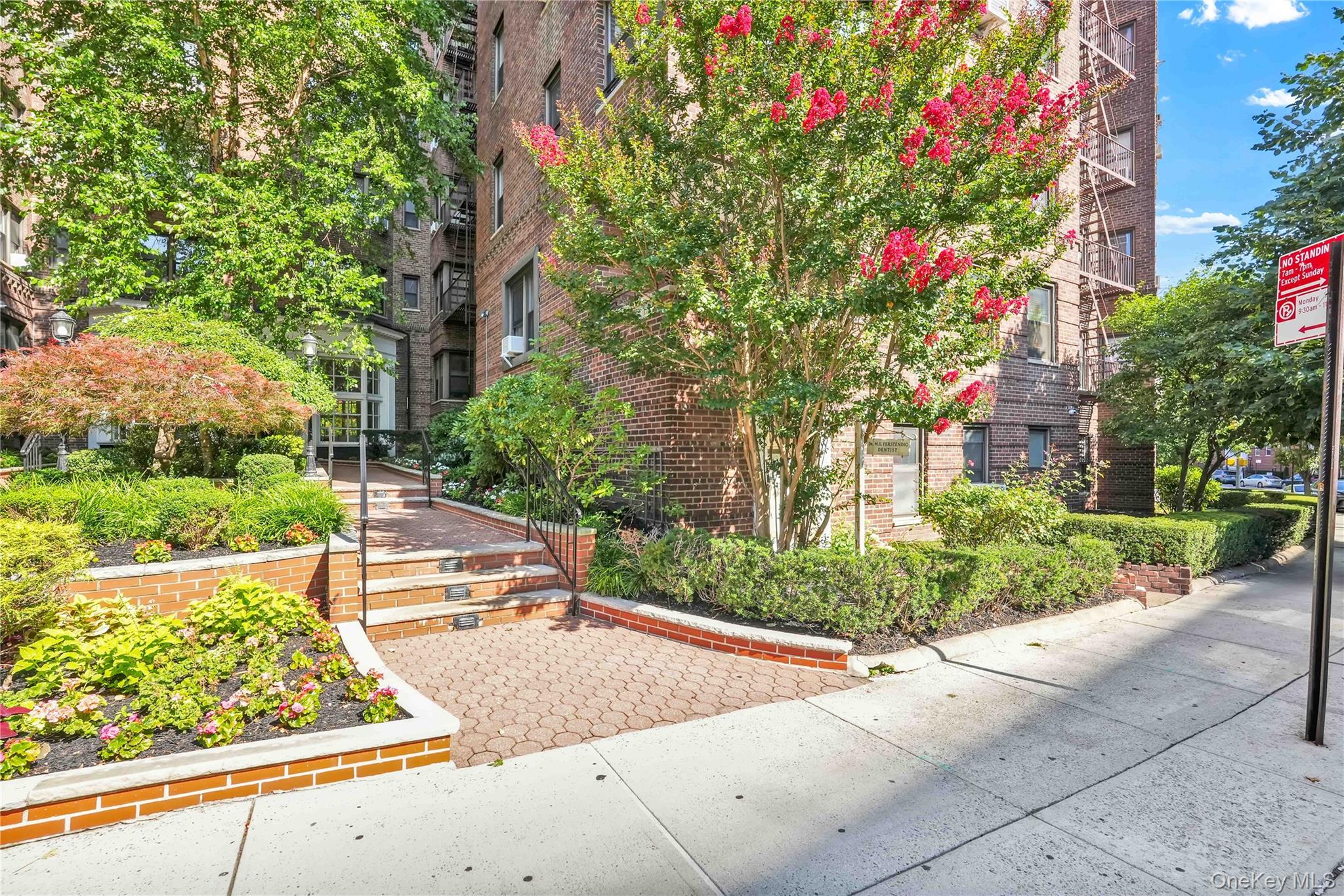 6940 Yellowstone Boulevard 9 & 10 Property Photo 2