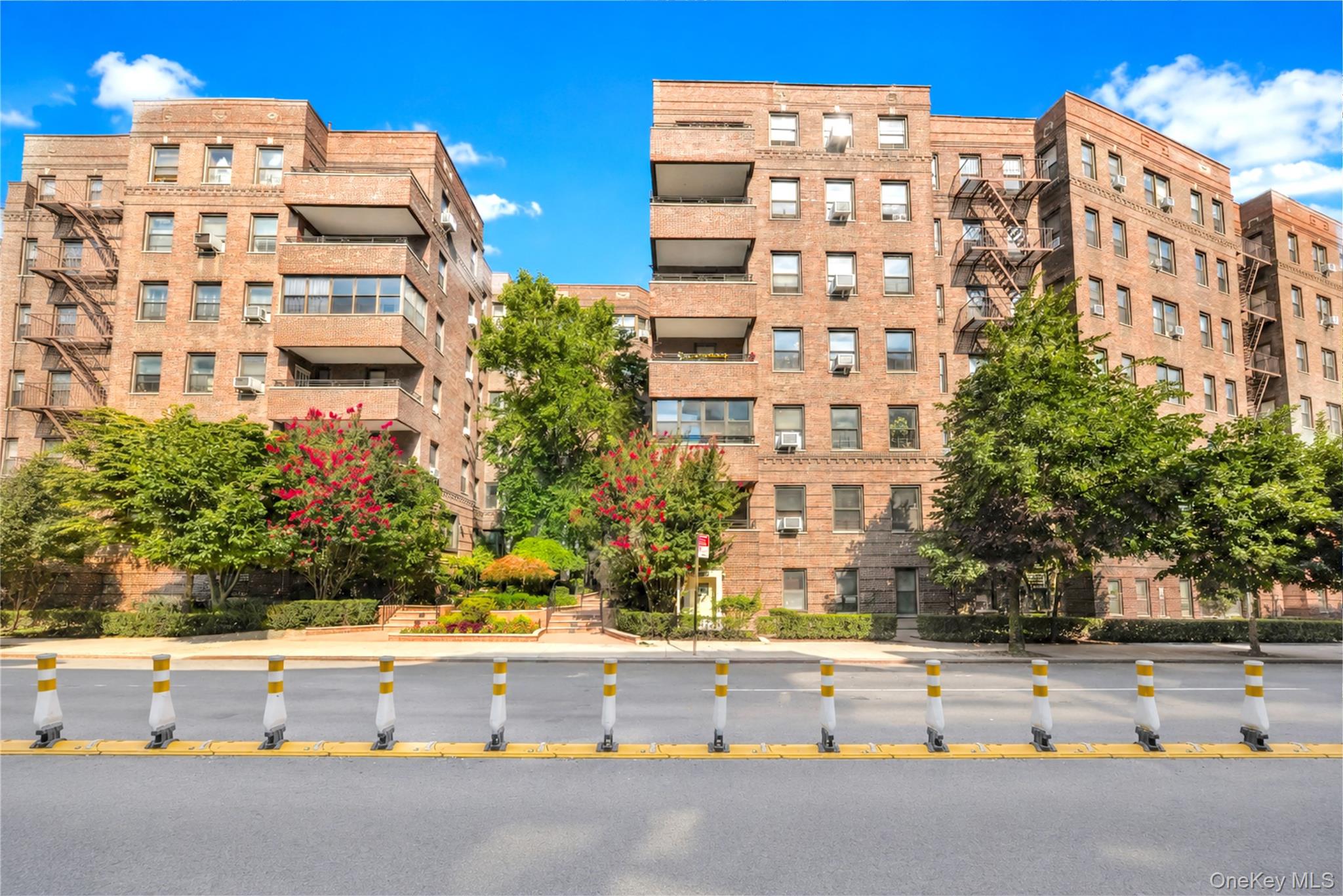 6940 Yellowstone Boulevard 9 & 10 Property Photo 24