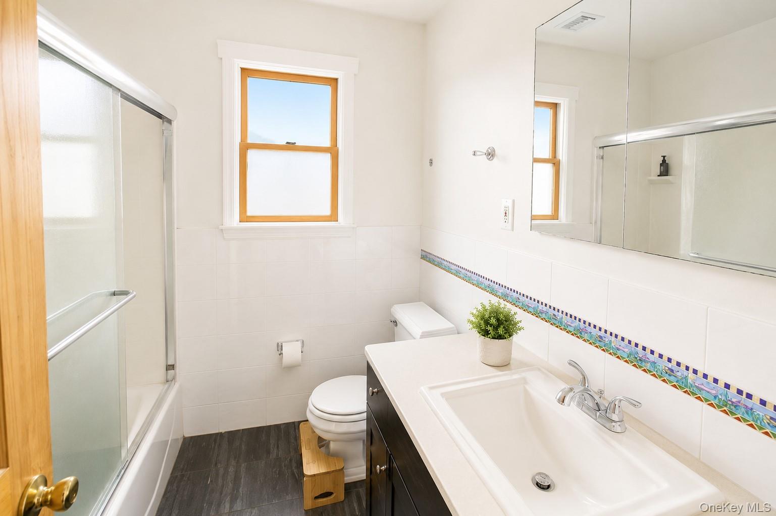 649 W Park Avenue Property Photo 10