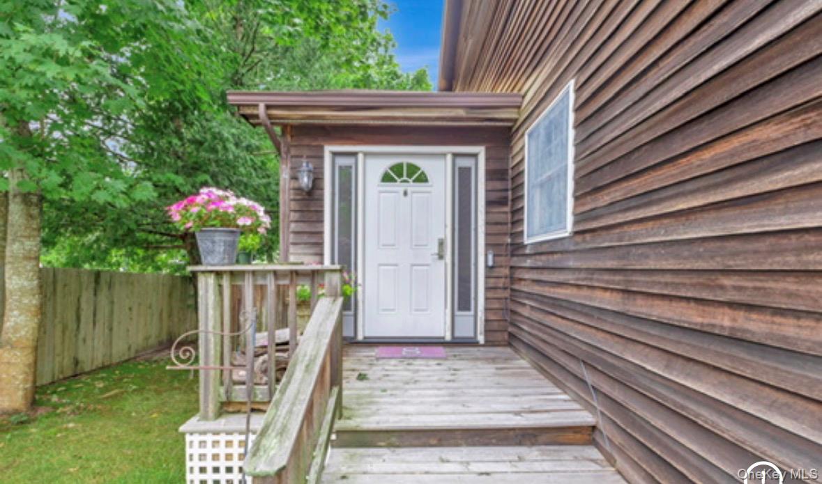 27 Depot Road Property Photo 8