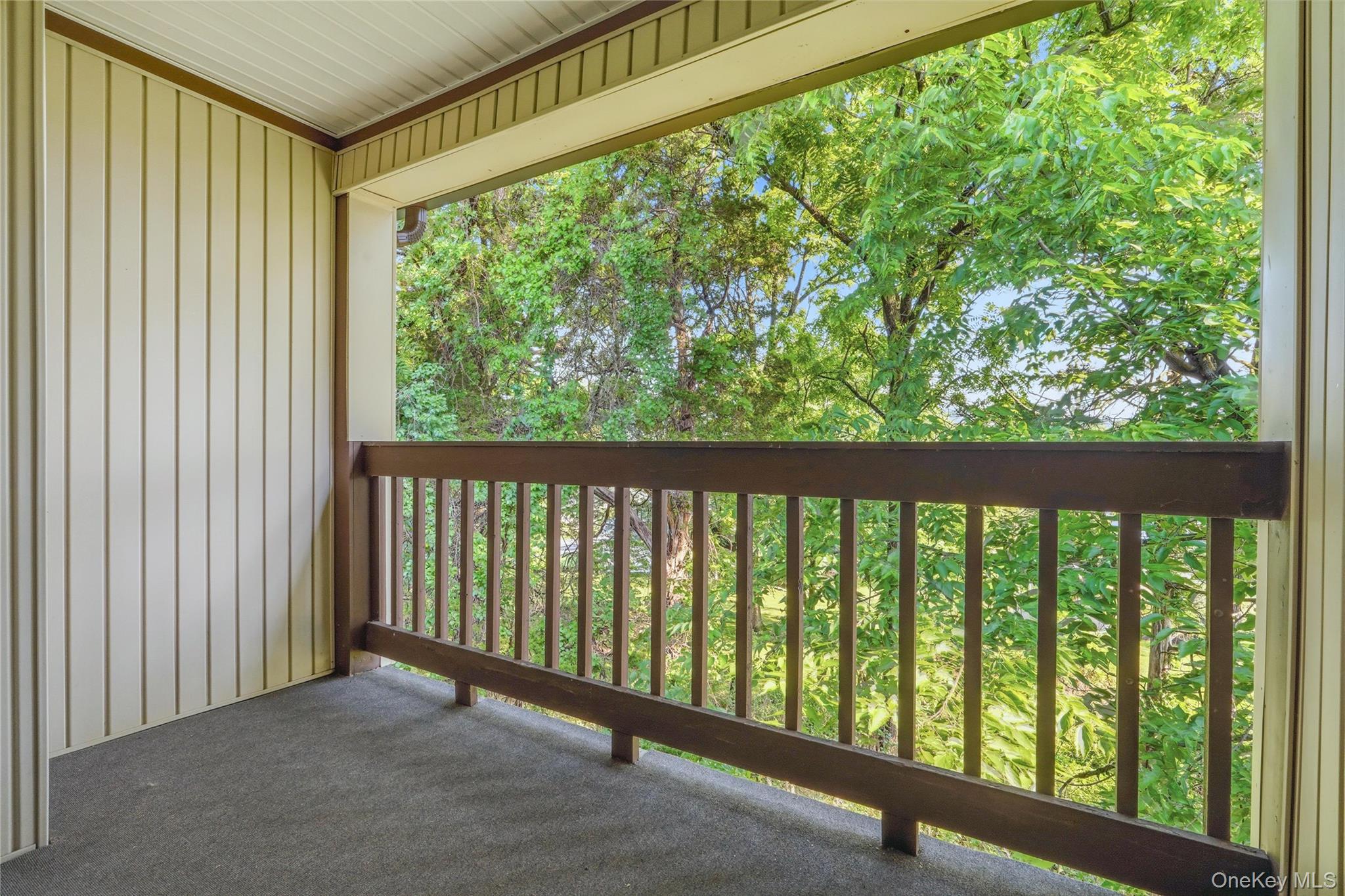 267 Village Court Property Photo 6