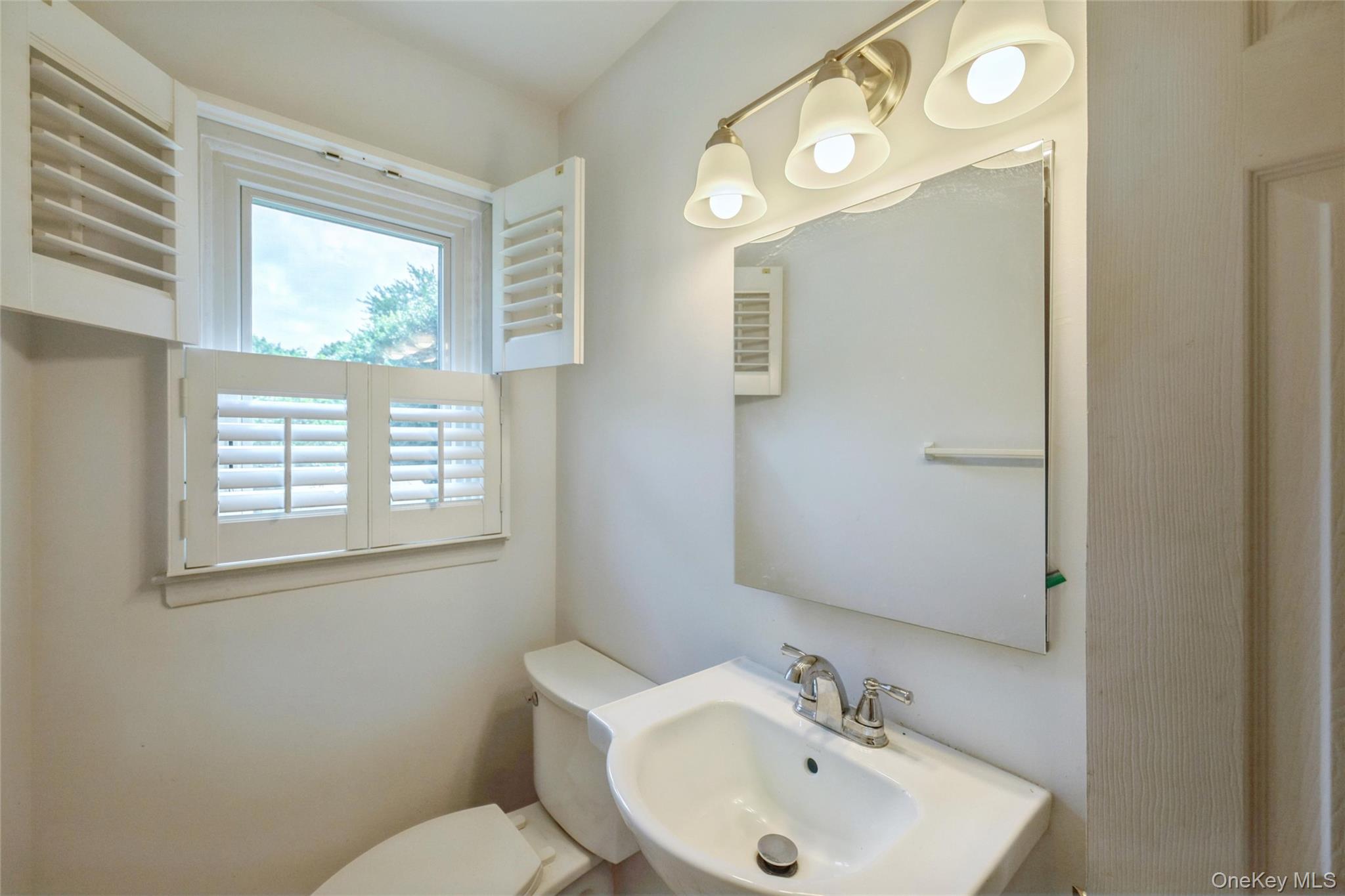 35 Sherman Street Property Photo 12