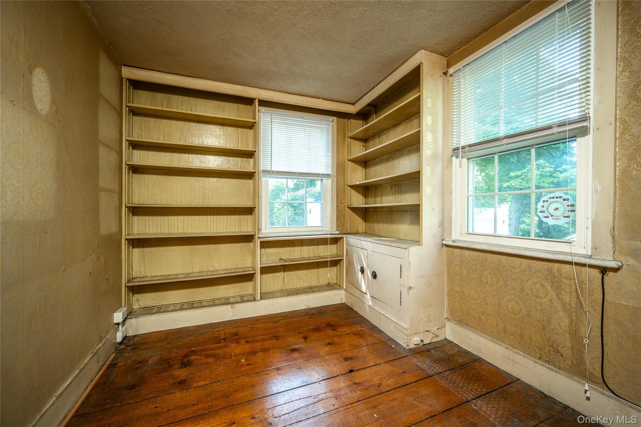 41 Campwoods Road Property Photo 16