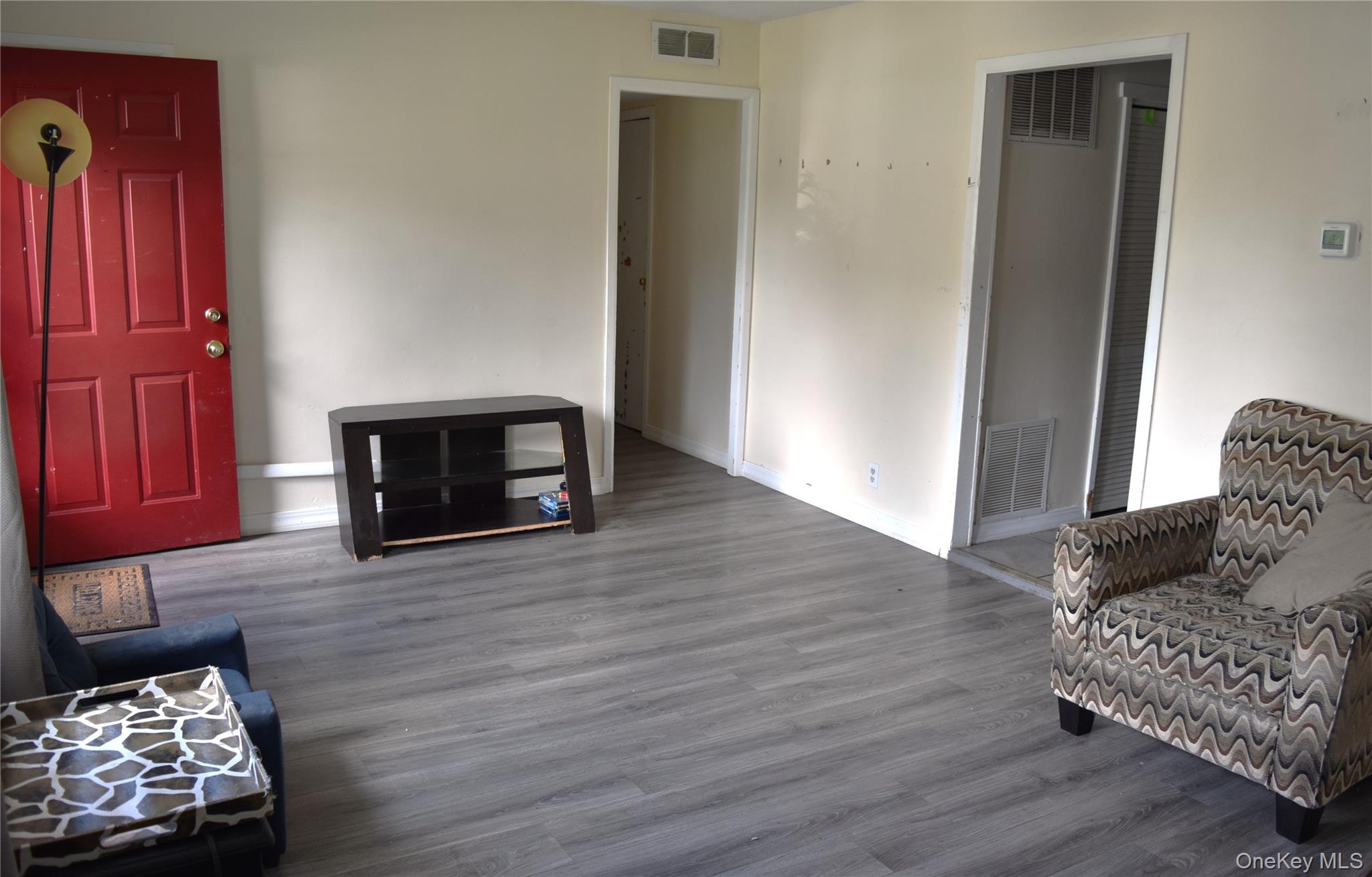 14 Perry Road Property Photo 5