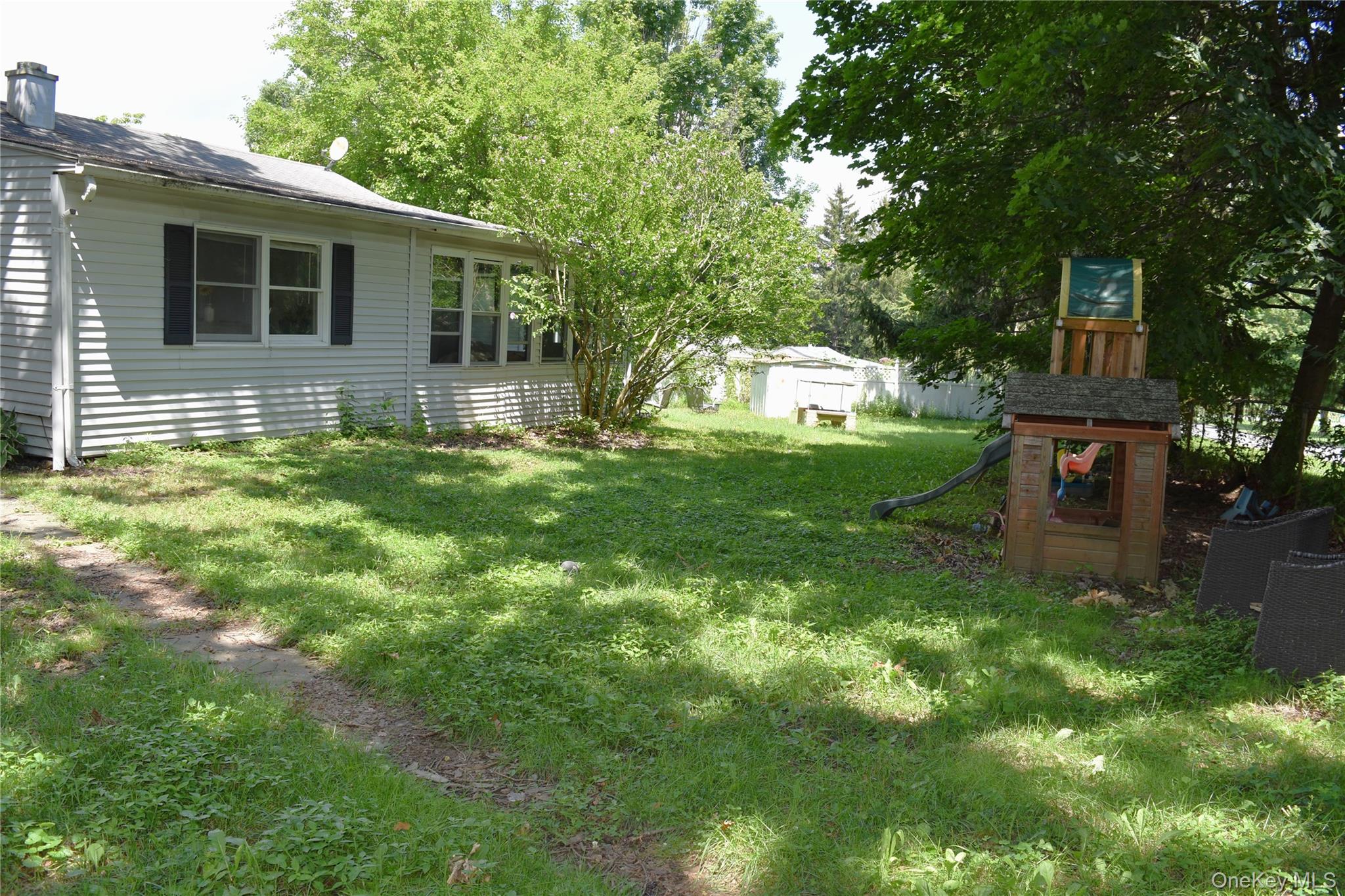 14 Perry Road Property Photo 20