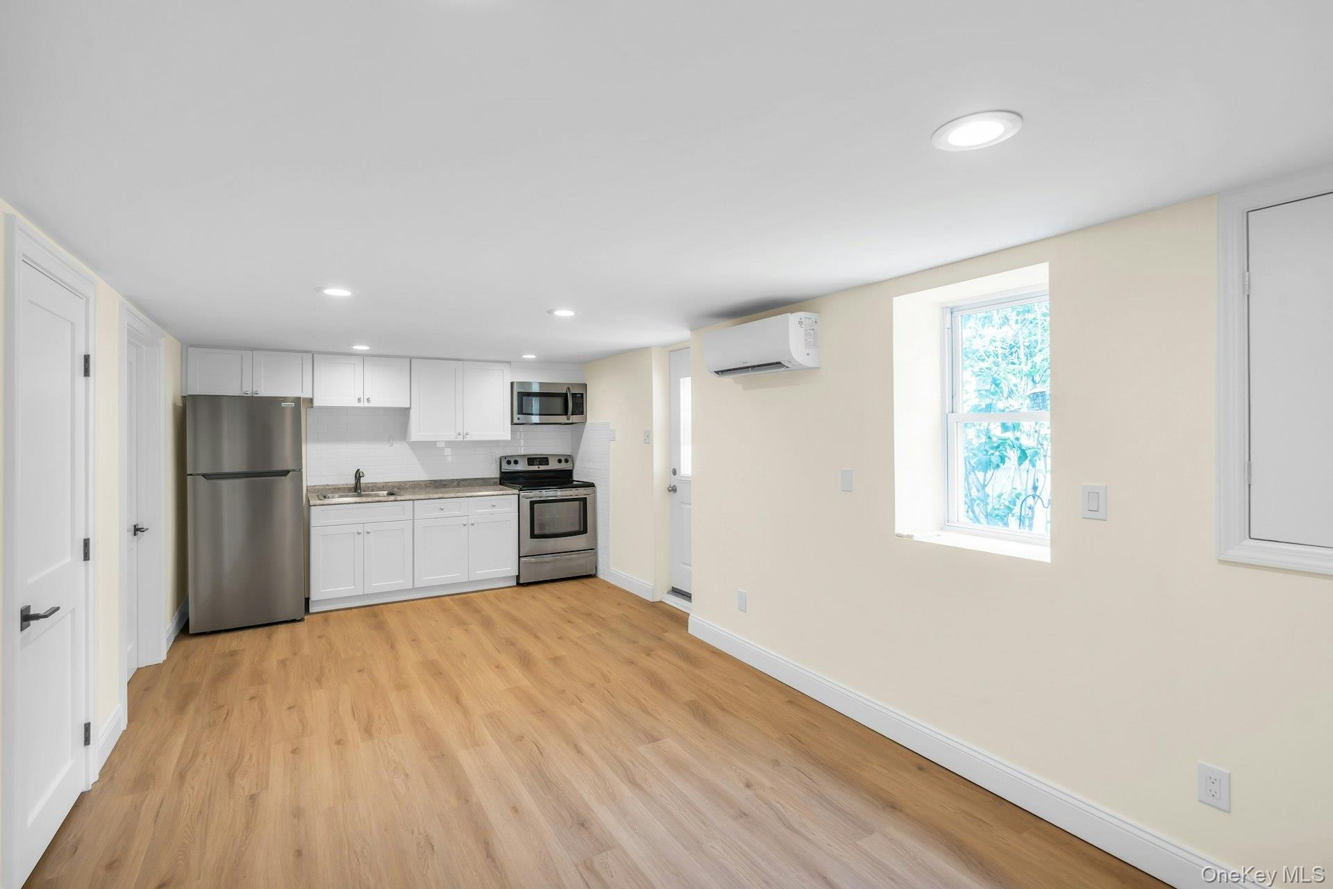 69 Edgewood Road B Property Photo 6