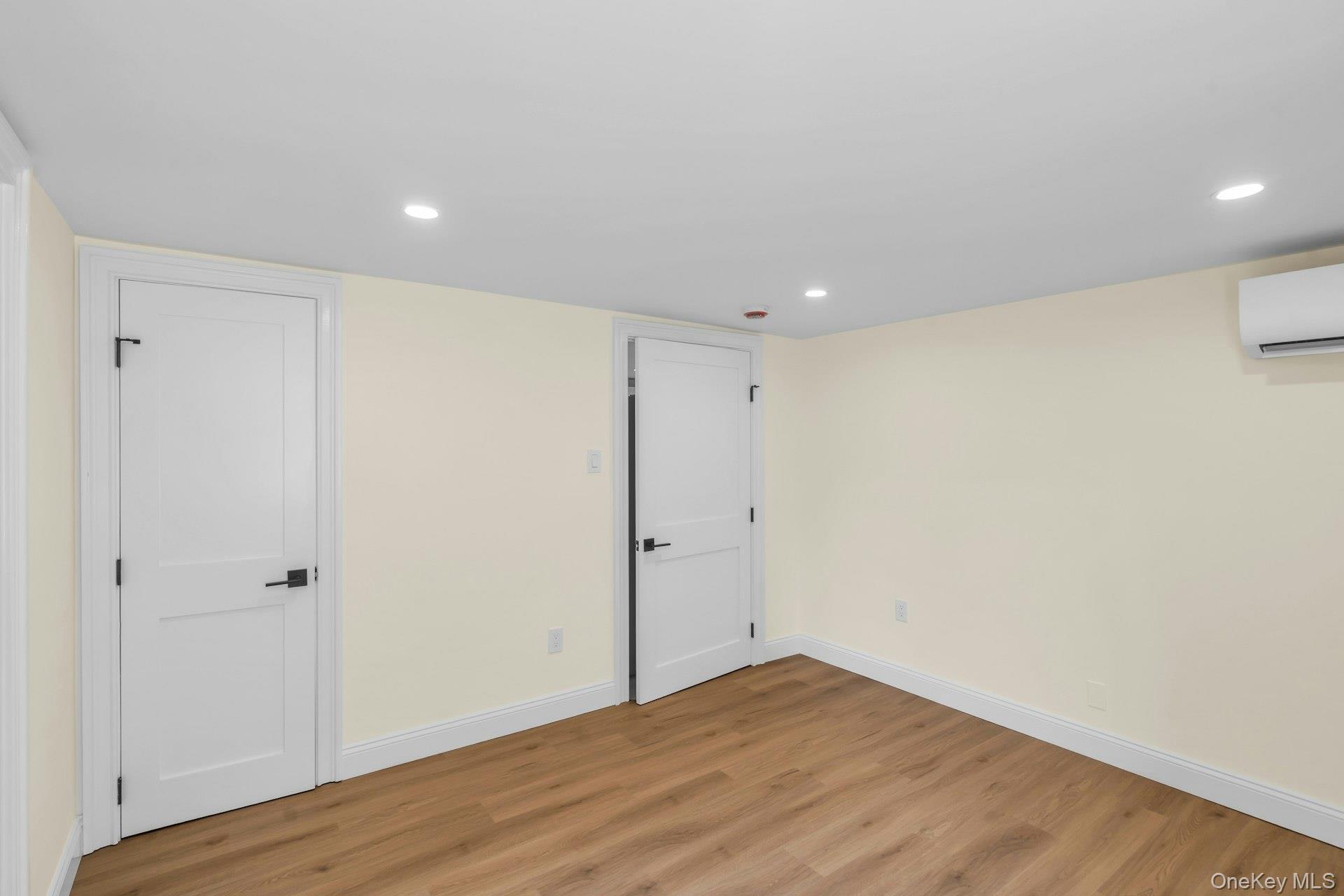69 Edgewood Road B Property Photo 12