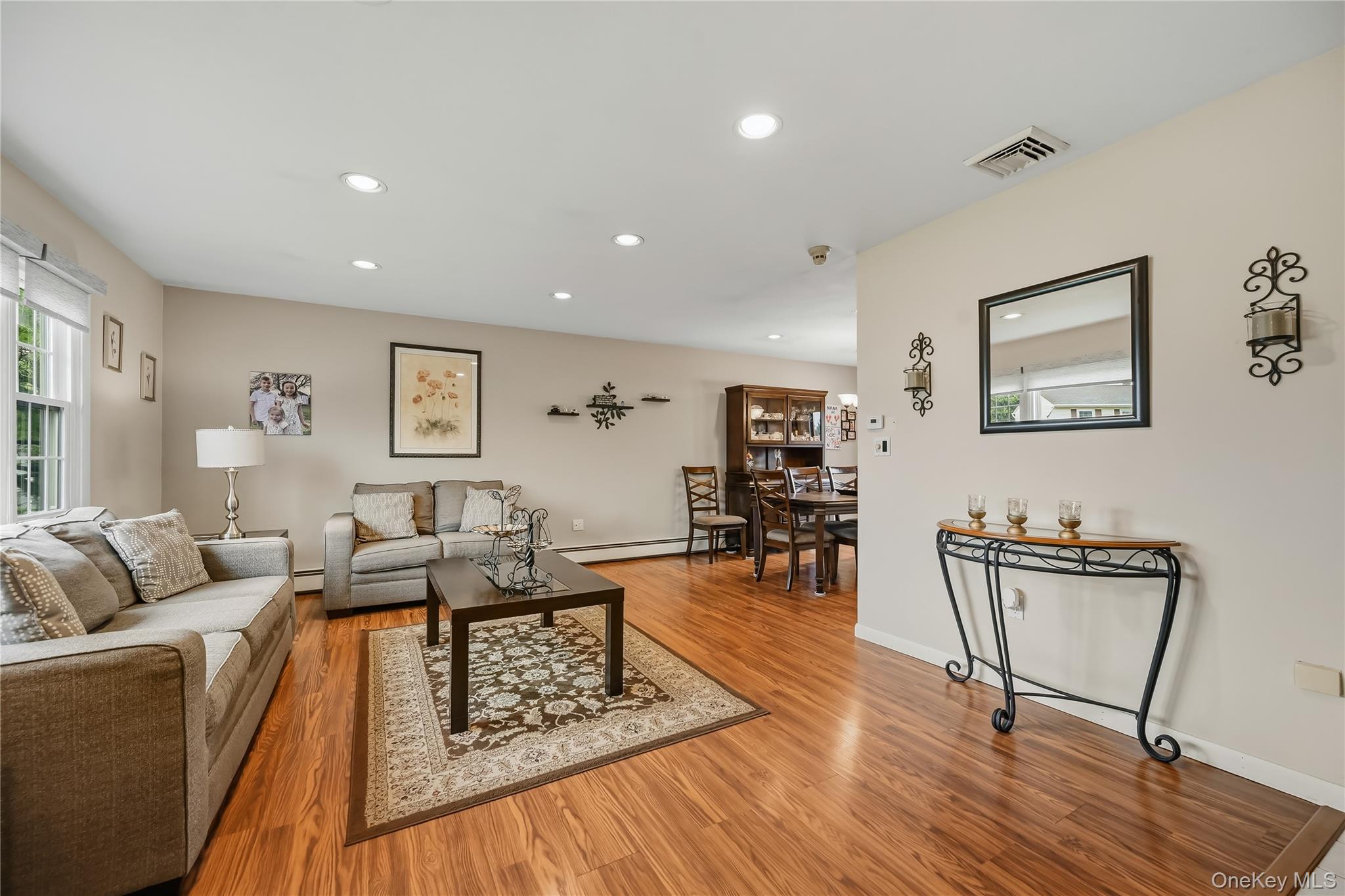 23 Buckingham Place Property Photo 6