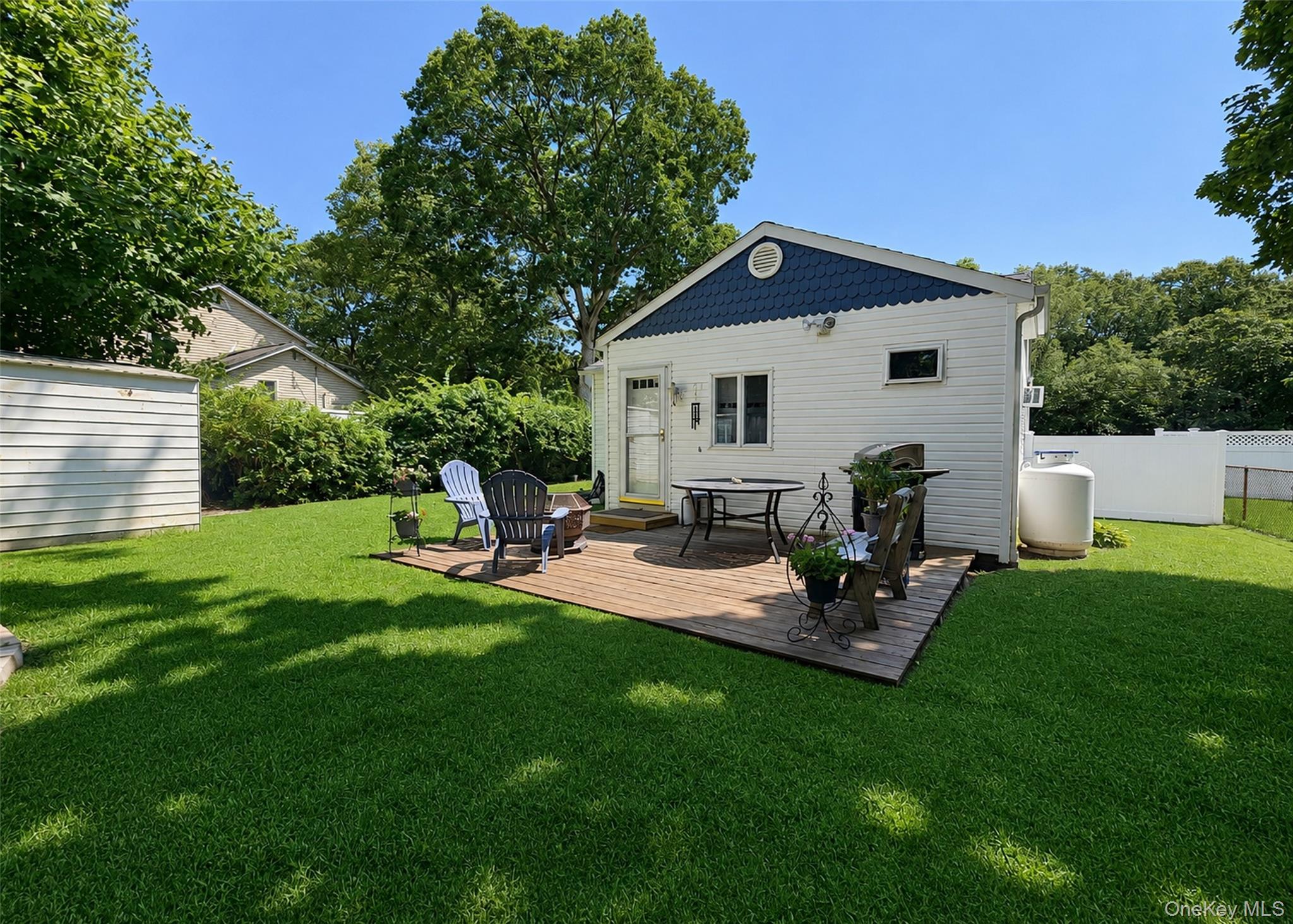 11 Cooke Avenue Property Photo 5