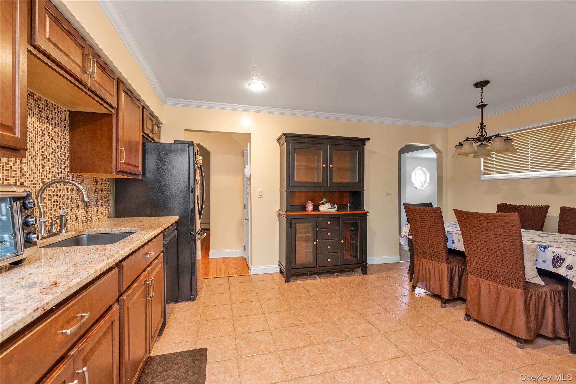 810 Ibsen Street Property Photo 9