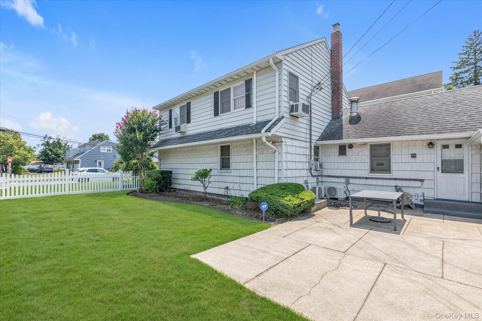 810 Ibsen Street Property Photo 22