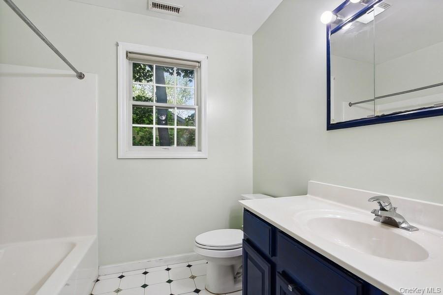 921 Shore Acres Drive Property Photo 21