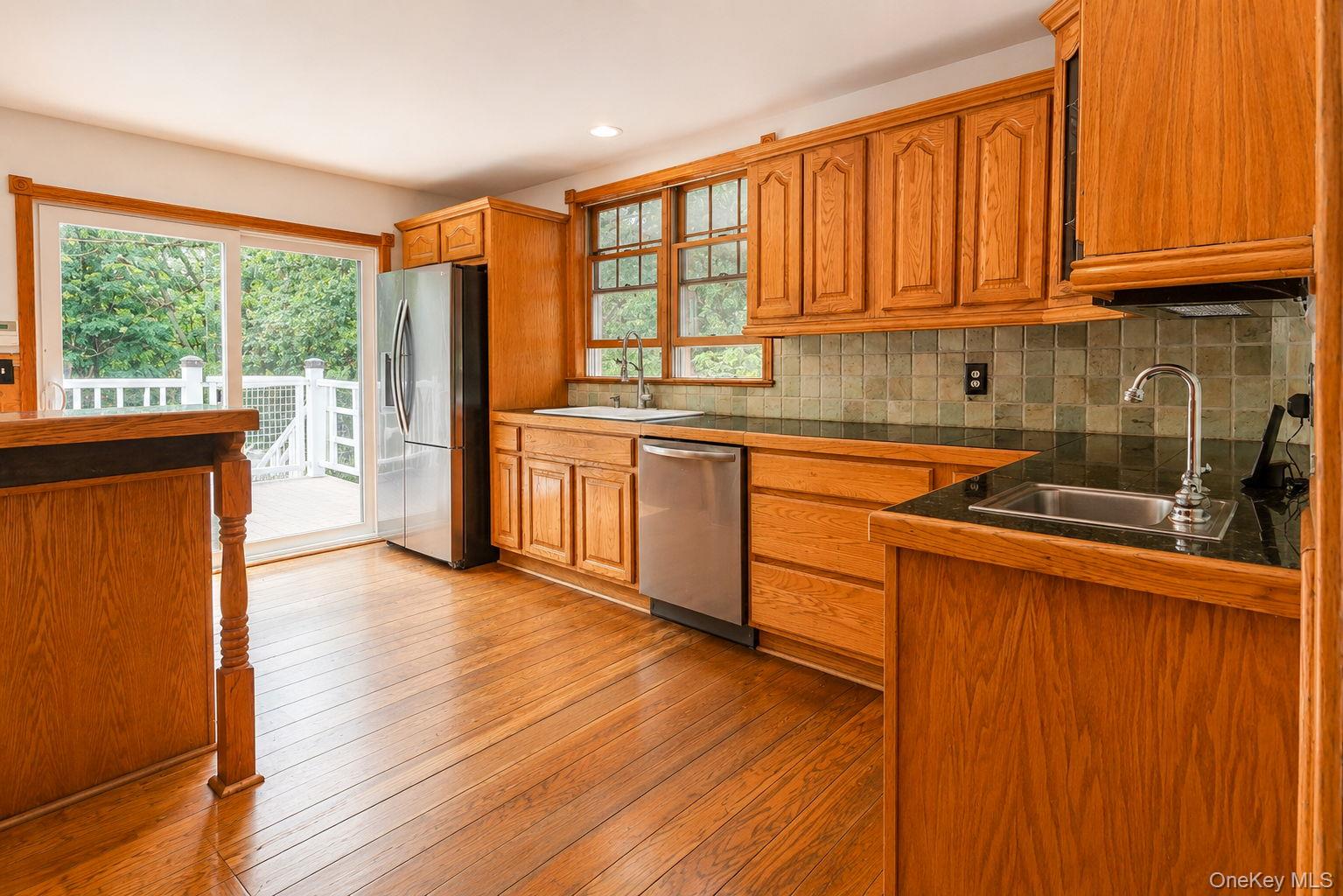 495 Guymard Turnpike Property Photo 25