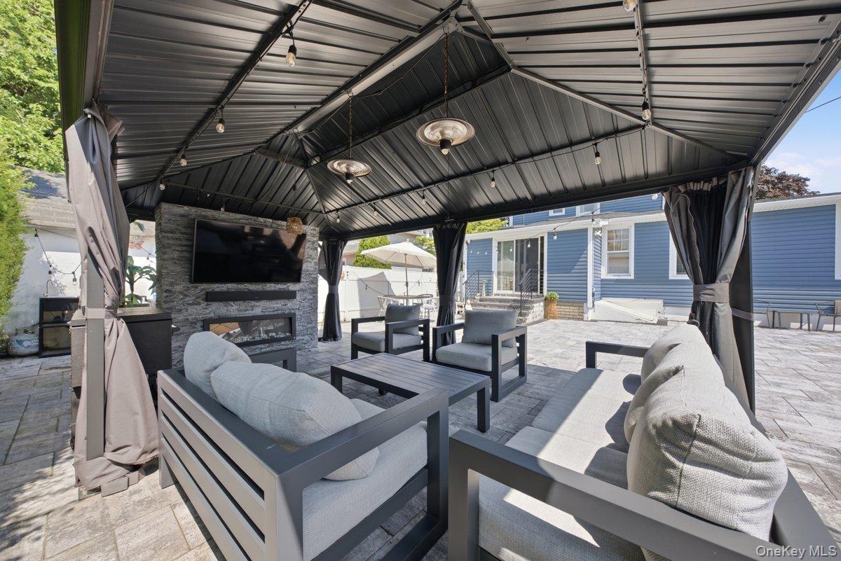 123 Briggs Avenue Property Photo 47