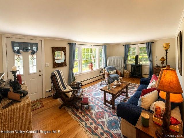 2 Bonnie Brae Lane Property Photo 12