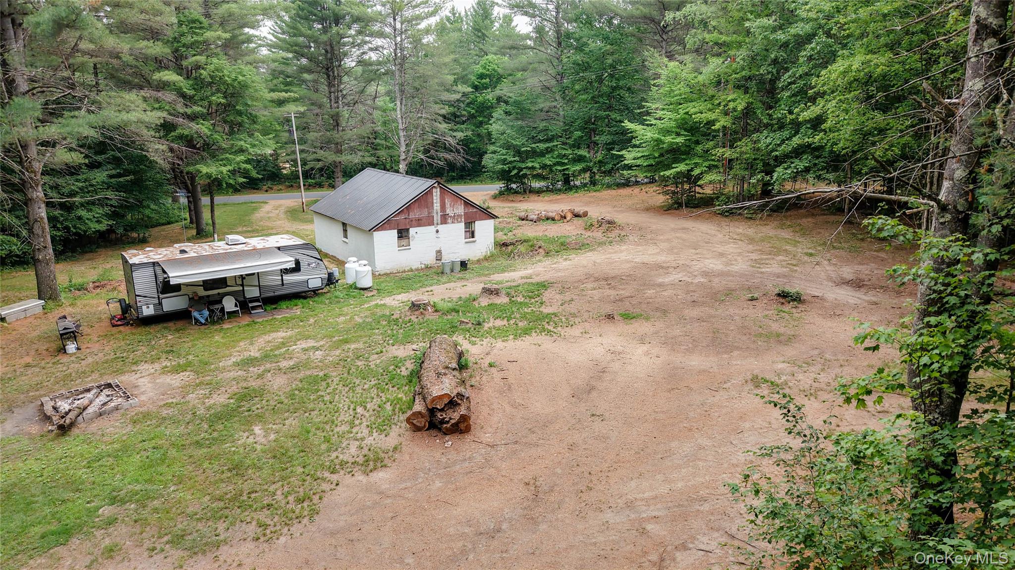 11552 Bellingertown Road Property Photo 7