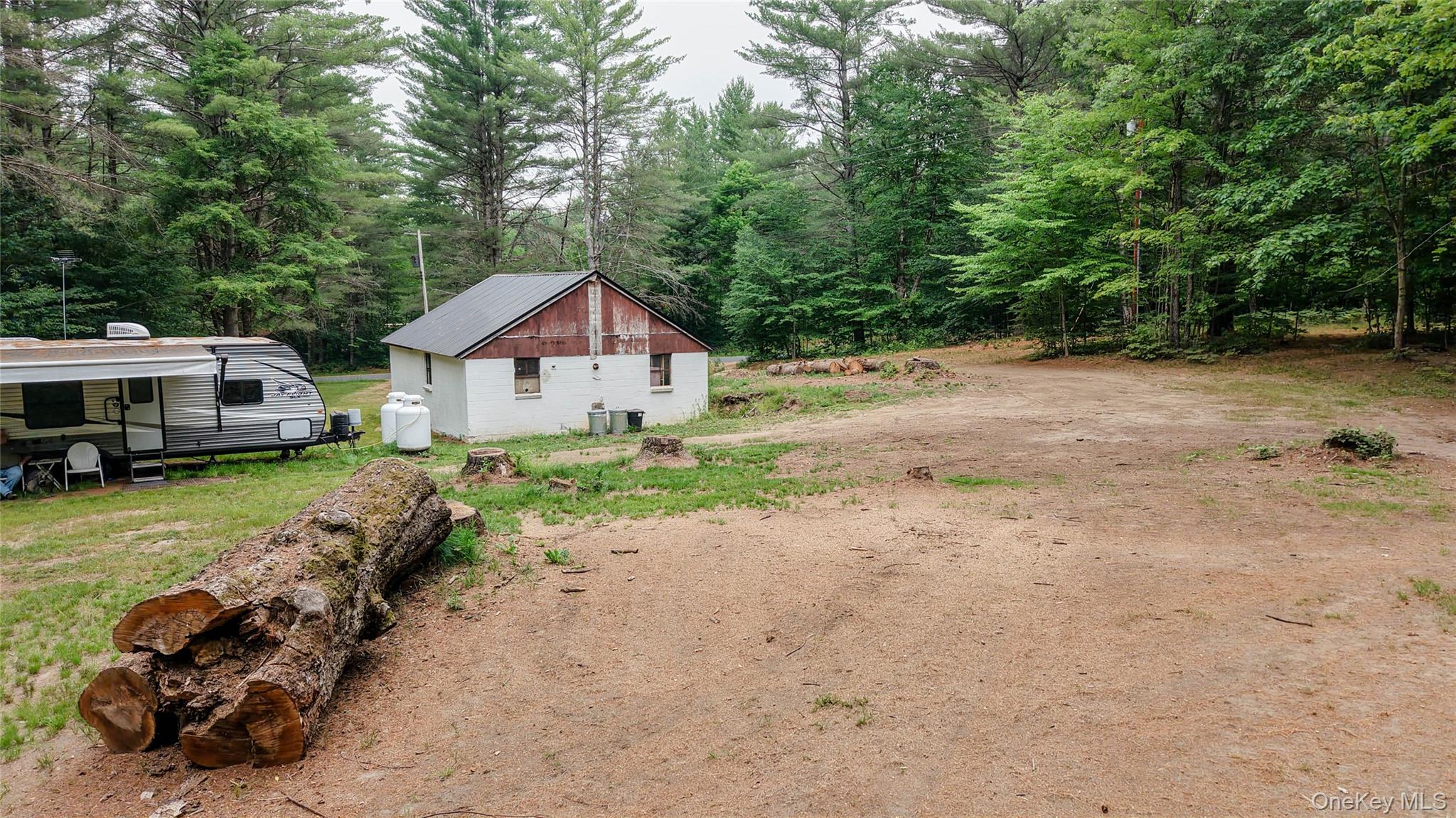 11552 Bellingertown Road Property Photo 8