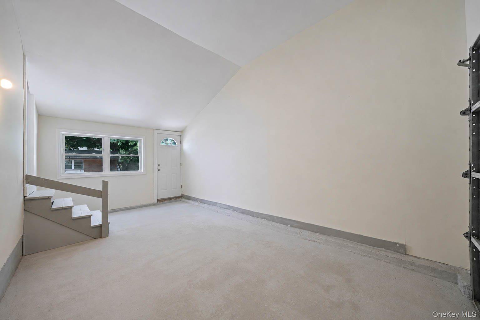 948 Walker Street Property Photo 11